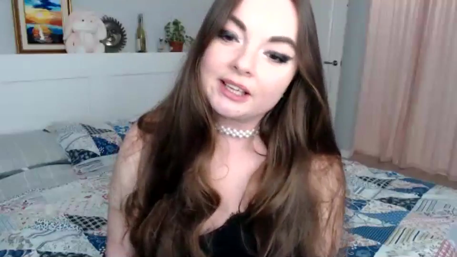 Gallery image thumbnail from HoneypotSpy's myfreecams stream on, 01/01/2025, 15:51 image 4 of 20