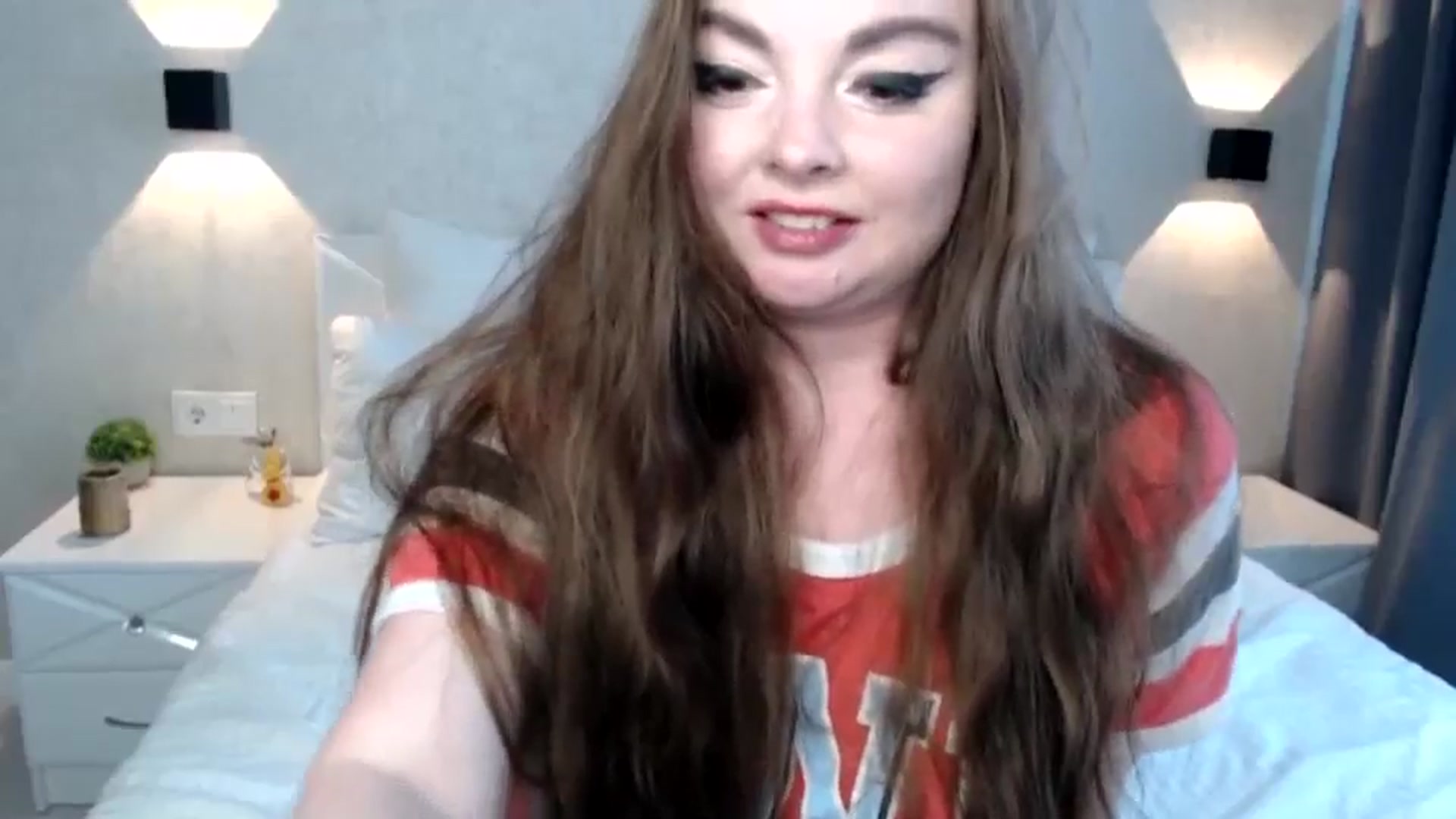 Gallery image thumbnail from HoneypotSpy's myfreecams stream on, 03/03/2025, 15:40 image 13 of 20