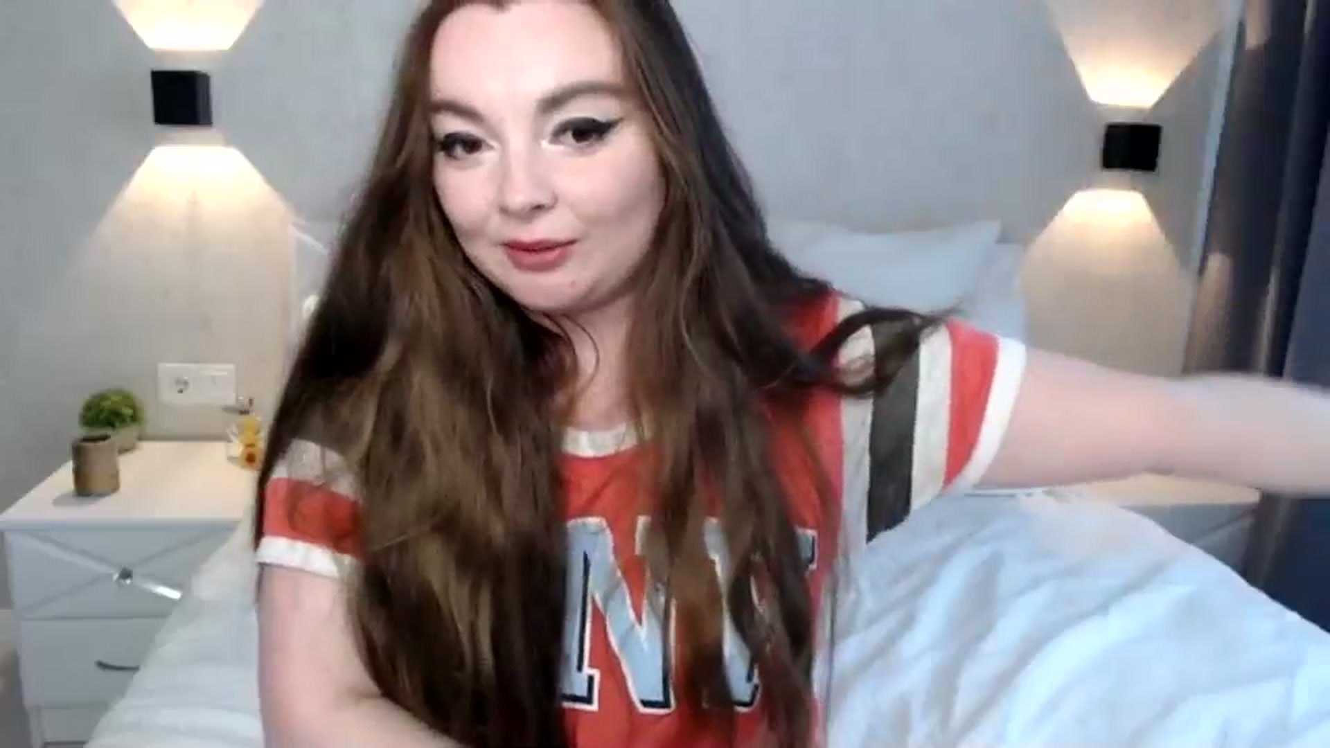 Gallery image thumbnail from HoneypotSpy's myfreecams stream on, 03/03/2025, 15:40 image 12 of 20