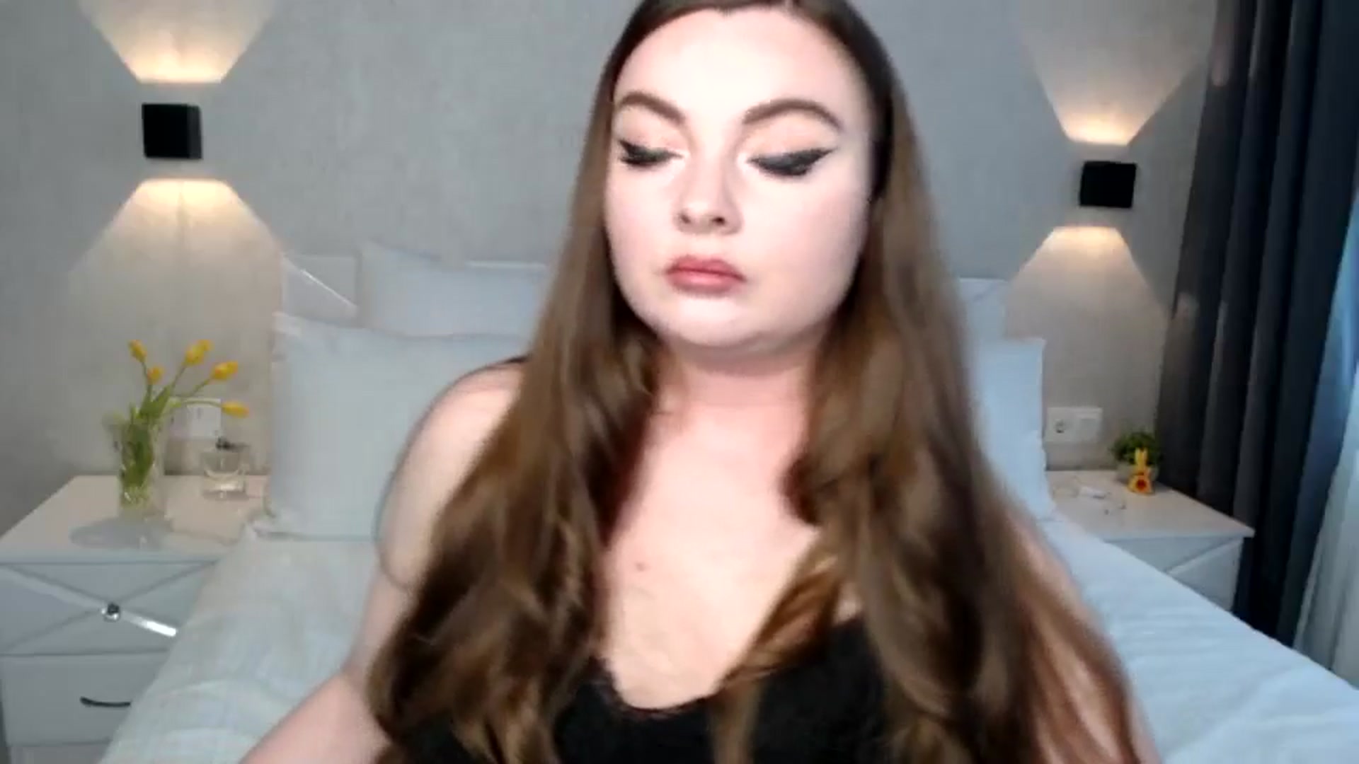 Gallery image thumbnail from HoneypotSpy's myfreecams stream on, 03/11/2025, 14:01 image 2 of 20