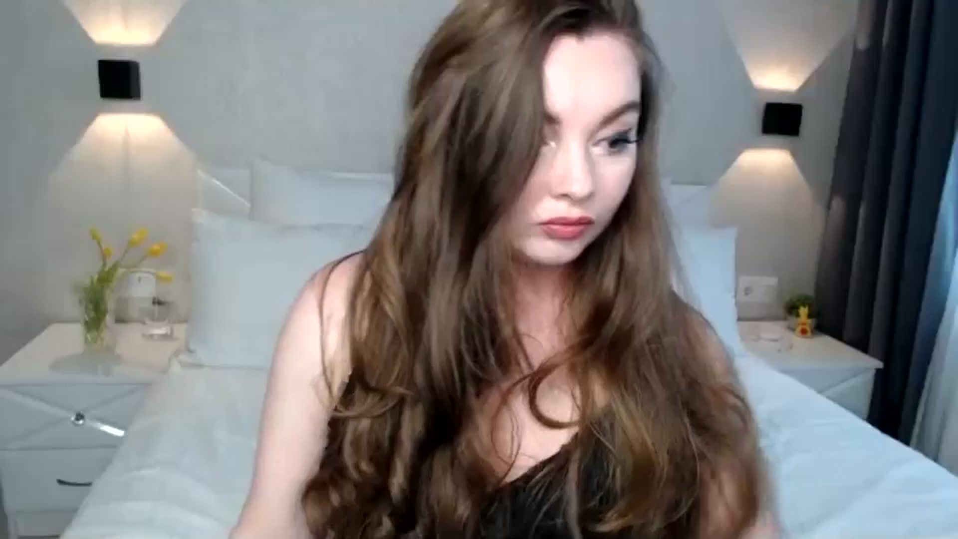 Gallery image thumbnail from HoneypotSpy's myfreecams stream on, 03/11/2025, 14:01 image 19 of 20