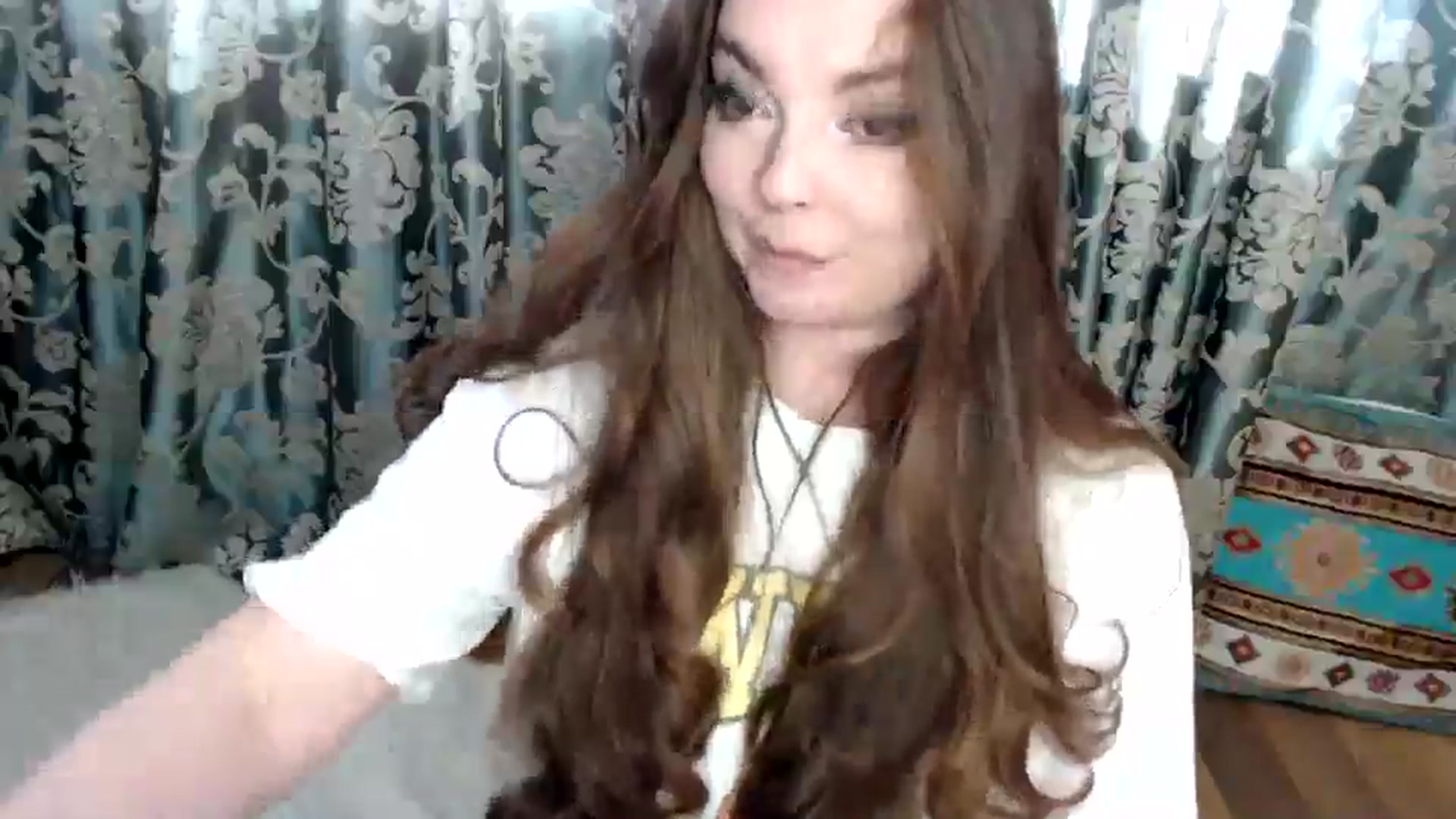 Gallery image thumbnail from HoneypotSpy's myfreecams stream on, 05/06/2025, 10:00 image 20 of 20
