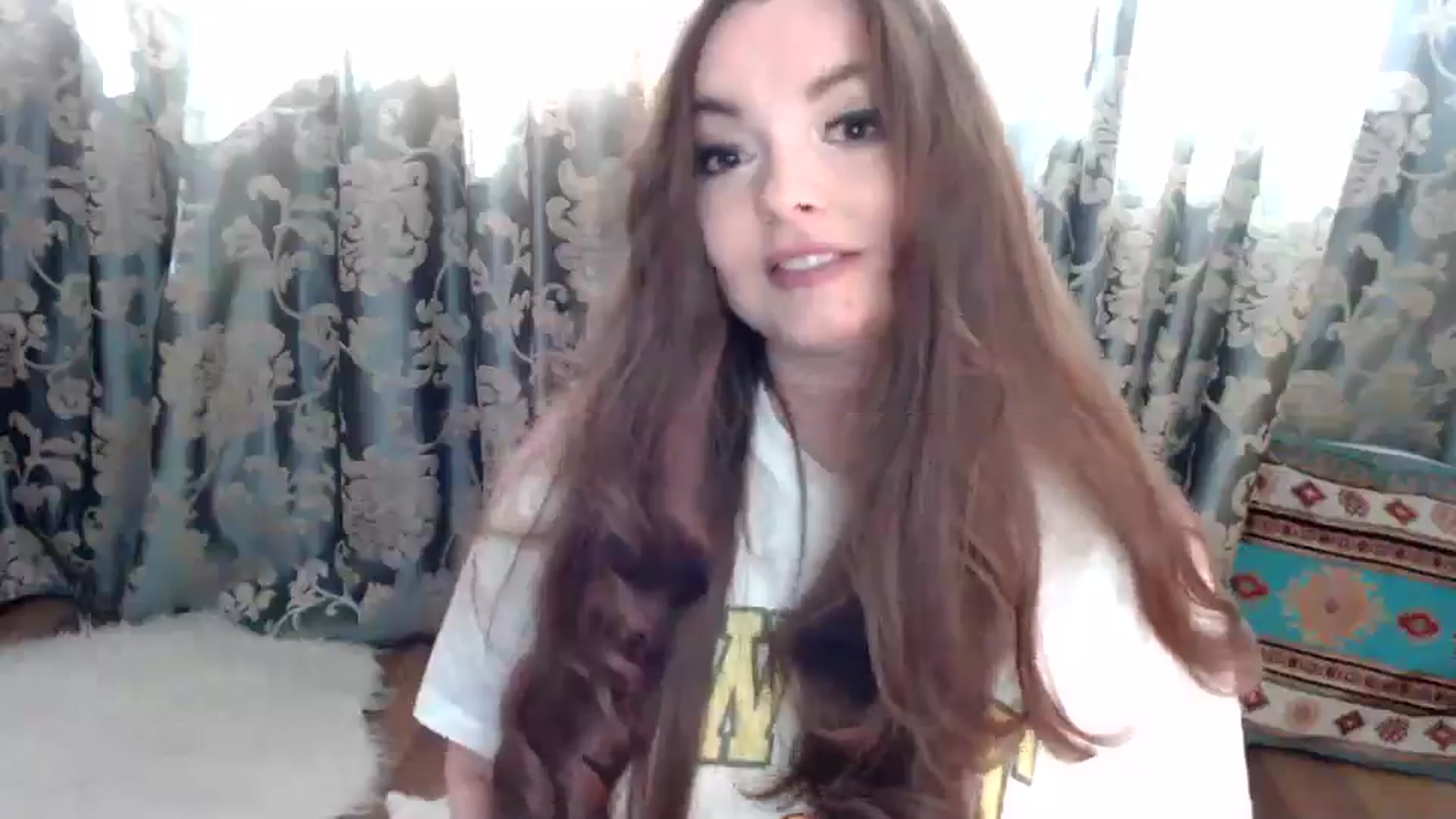 Gallery image thumbnail from HoneypotSpy's myfreecams stream on, 05/06/2025, 10:00 image 8 of 20