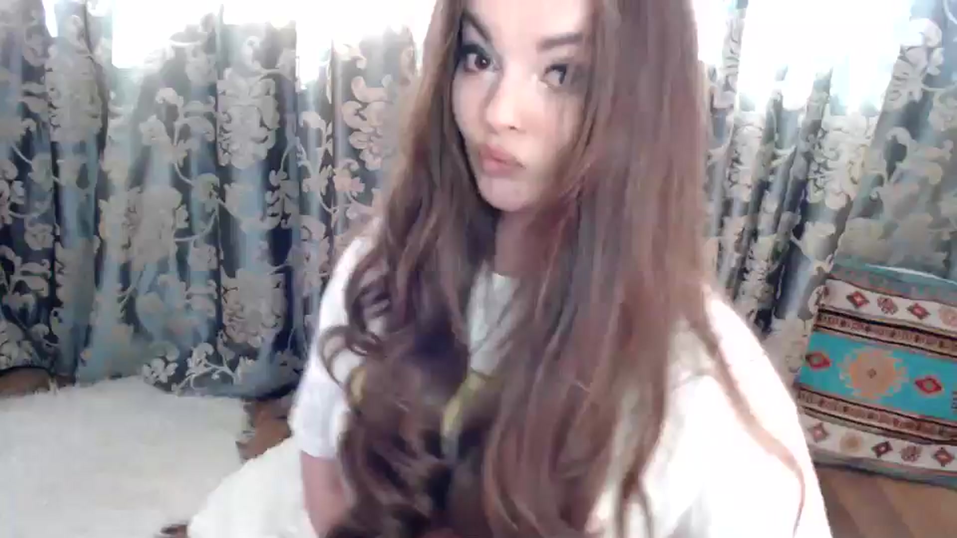 Gallery image thumbnail from HoneypotSpy's myfreecams stream on, 05/06/2025, 10:00 image 16 of 20