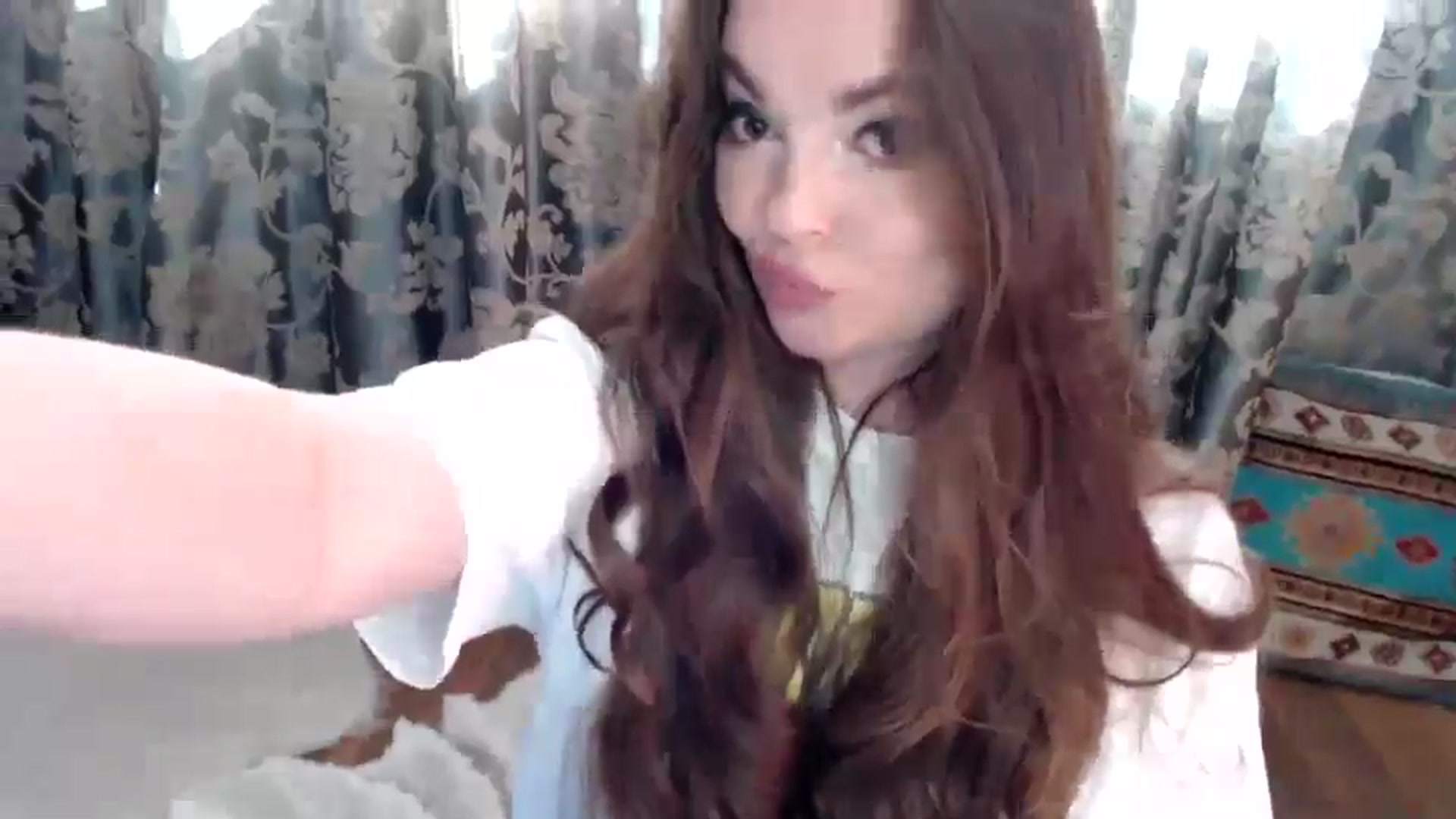Gallery image thumbnail from HoneypotSpy's myfreecams stream on, 05/06/2025, 10:00 image 10 of 20