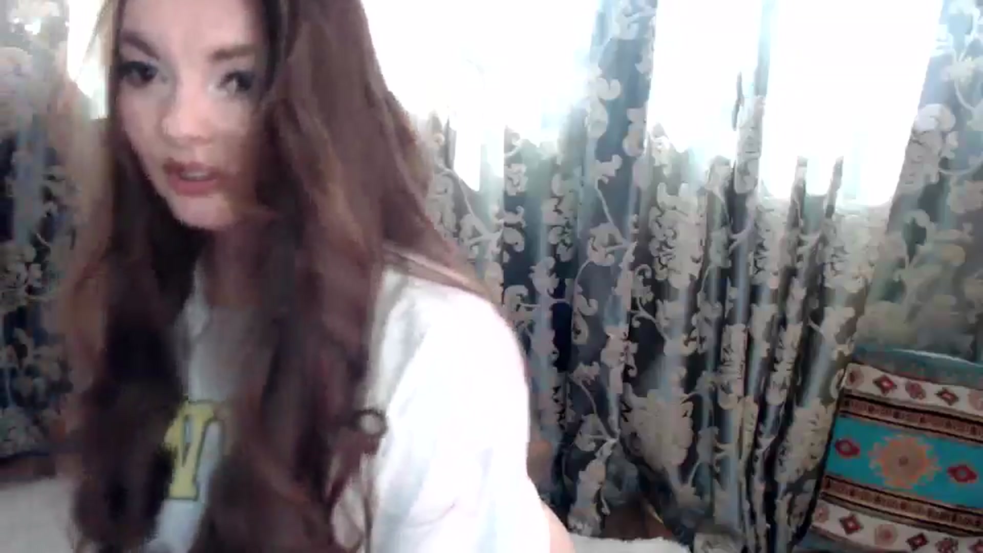Gallery image thumbnail from HoneypotSpy's myfreecams stream on, 05/06/2025, 10:00 image 5 of 20