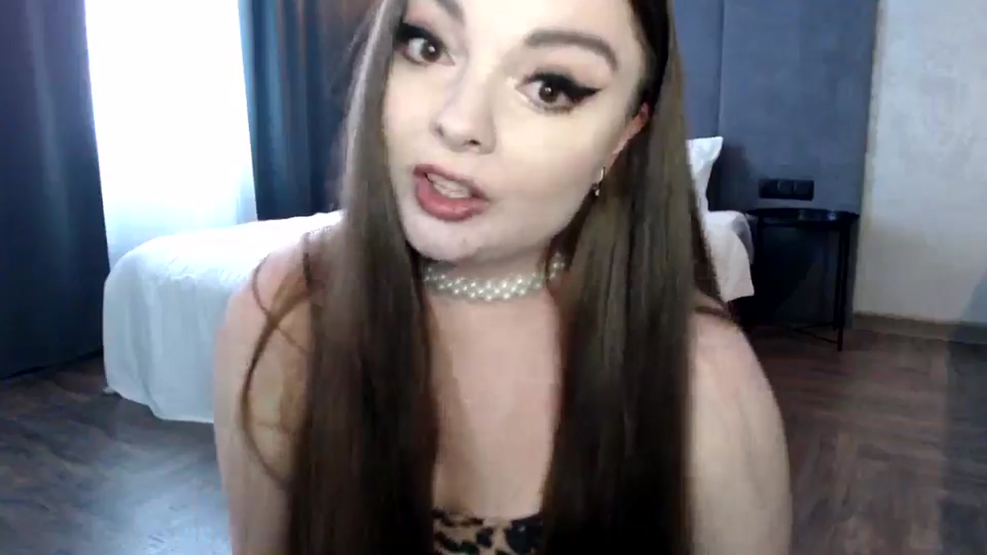 Gallery image thumbnail from HoneypotSpy's myfreecams stream on, 06/25/2025, 05:35 image 2 of 20