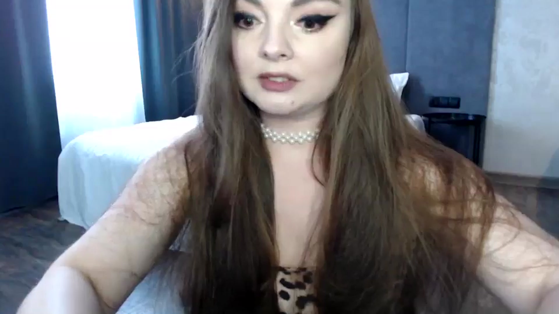 Gallery image thumbnail from HoneypotSpy's myfreecams stream on, 06/25/2025, 05:35 image 9 of 20
