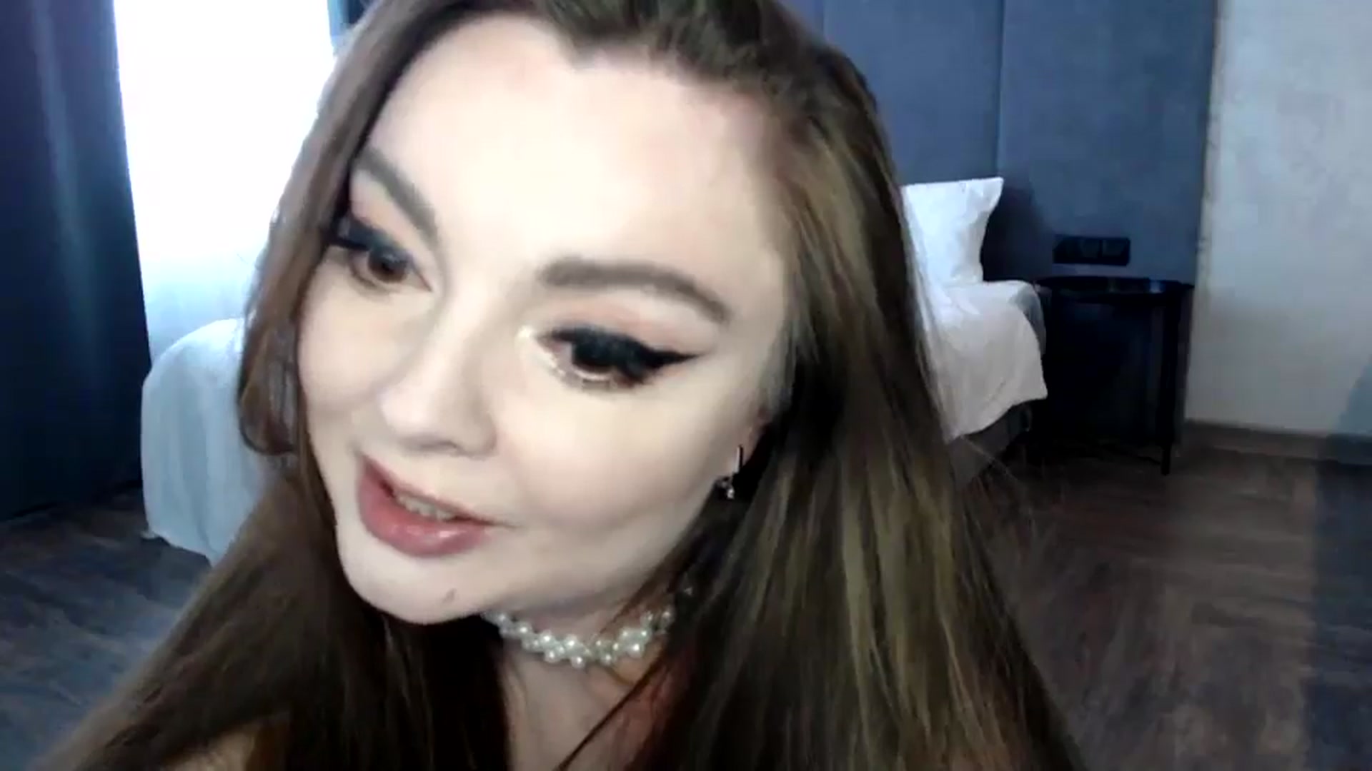 Gallery image thumbnail from HoneypotSpy's myfreecams stream on, 06/25/2025, 05:35 image 10 of 20