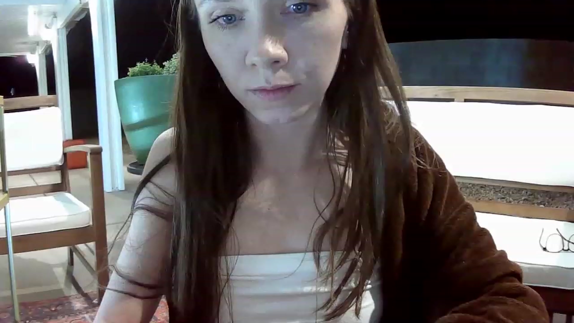 Gallery image thumbnail from HoneysRoom's myfreecams stream on, 05/29/2023, 07:07 image 9 of 20