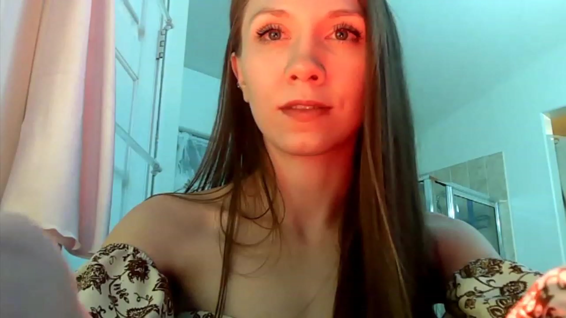 Gallery image thumbnail from HoneysRoom's myfreecams stream on, 11/26/2023, 04:33 image 7 of 20