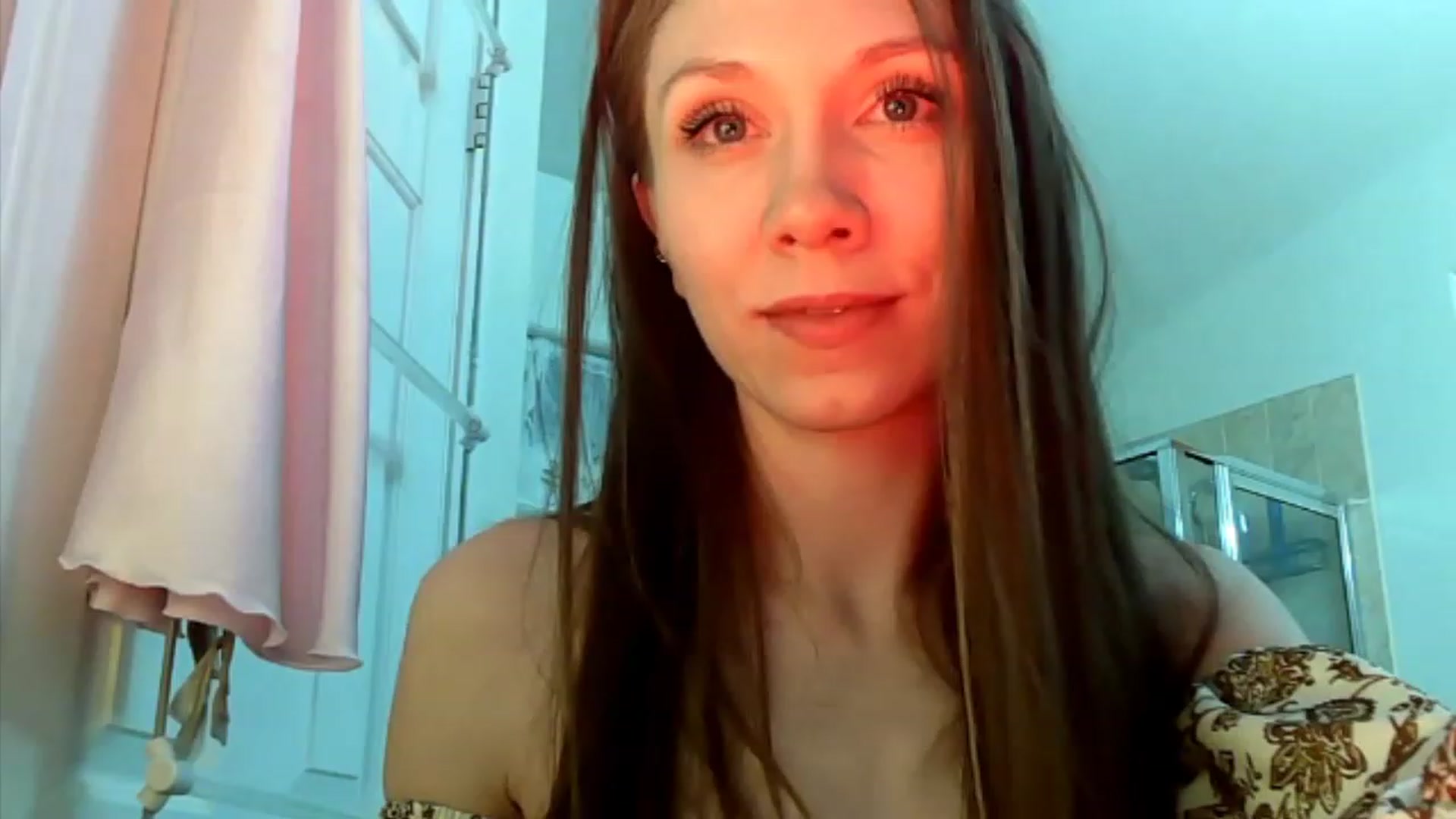 Gallery image thumbnail from HoneysRoom's myfreecams stream on, 11/26/2023, 04:33 image 15 of 20