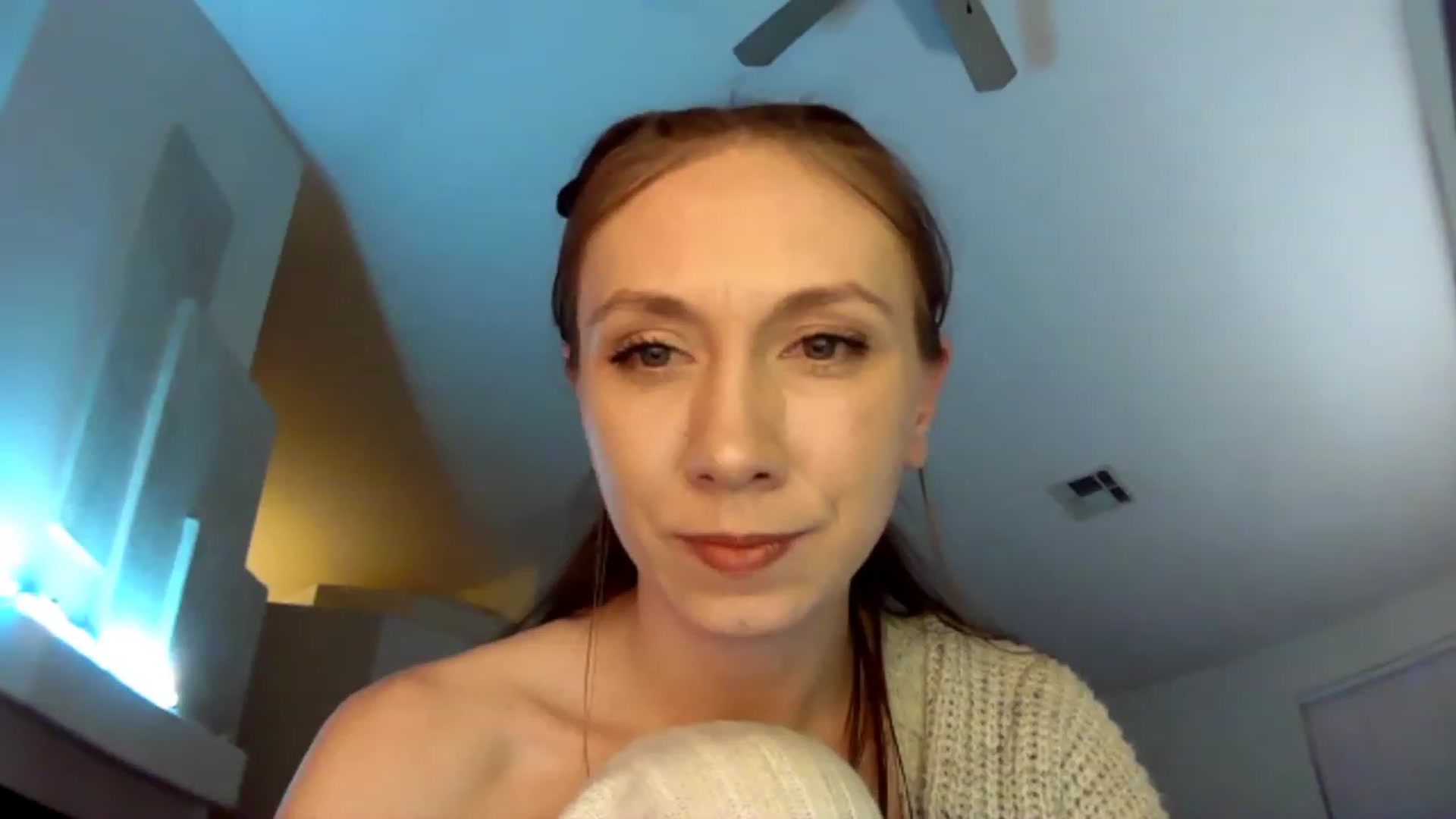 Gallery image thumbnail from HoneysRoom's myfreecams stream on, 12/12/2023, 05:45 image 6 of 20