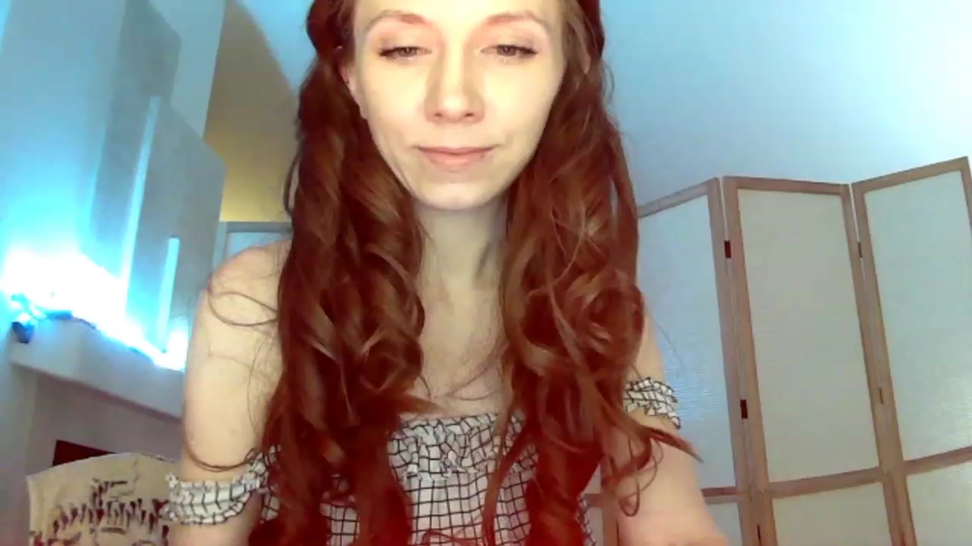 Gallery image thumbnail from HoneysRoom's myfreecams stream on, 12/13/2023, 04:40 image 5 of 20
