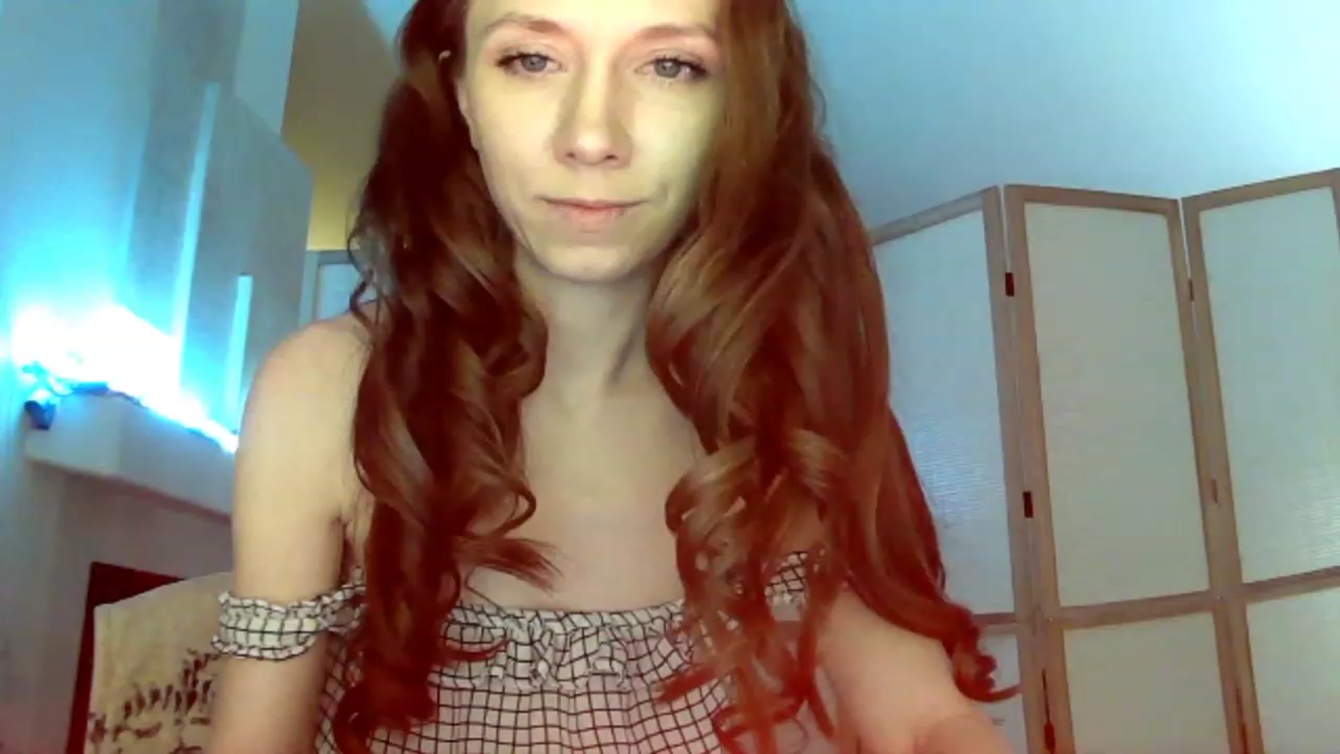 Gallery image thumbnail from HoneysRoom's myfreecams stream on, 12/13/2023, 04:40 image 7 of 20