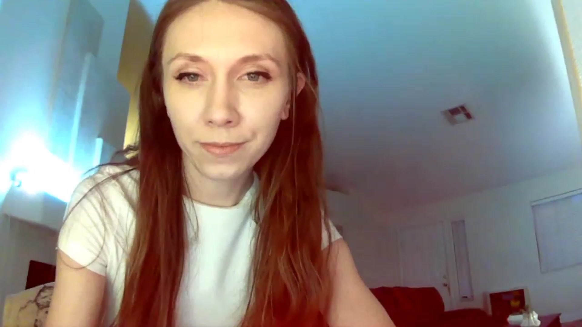 Gallery image thumbnail from HoneysRoom's myfreecams stream on, 12/19/2023, 04:26 image 12 of 20