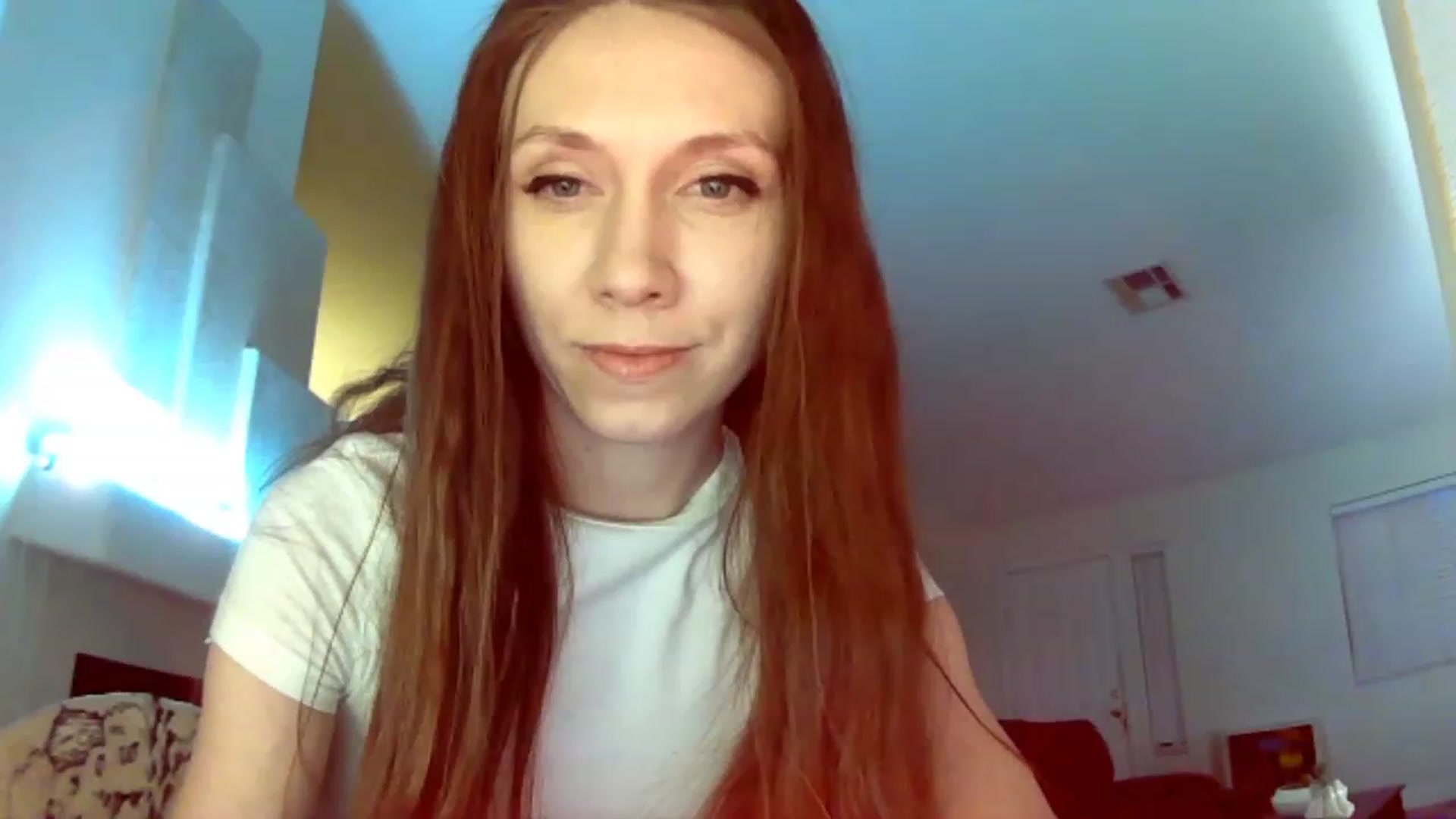 Gallery image thumbnail from HoneysRoom's myfreecams stream on, 12/19/2023, 04:26 image 17 of 20