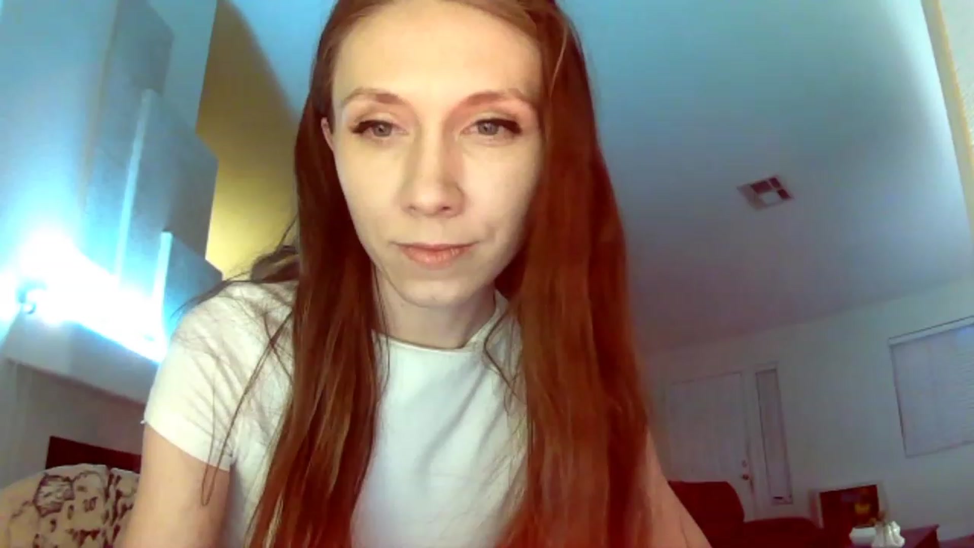 Gallery image thumbnail from HoneysRoom's myfreecams stream on, 12/19/2023, 04:26 image 15 of 20