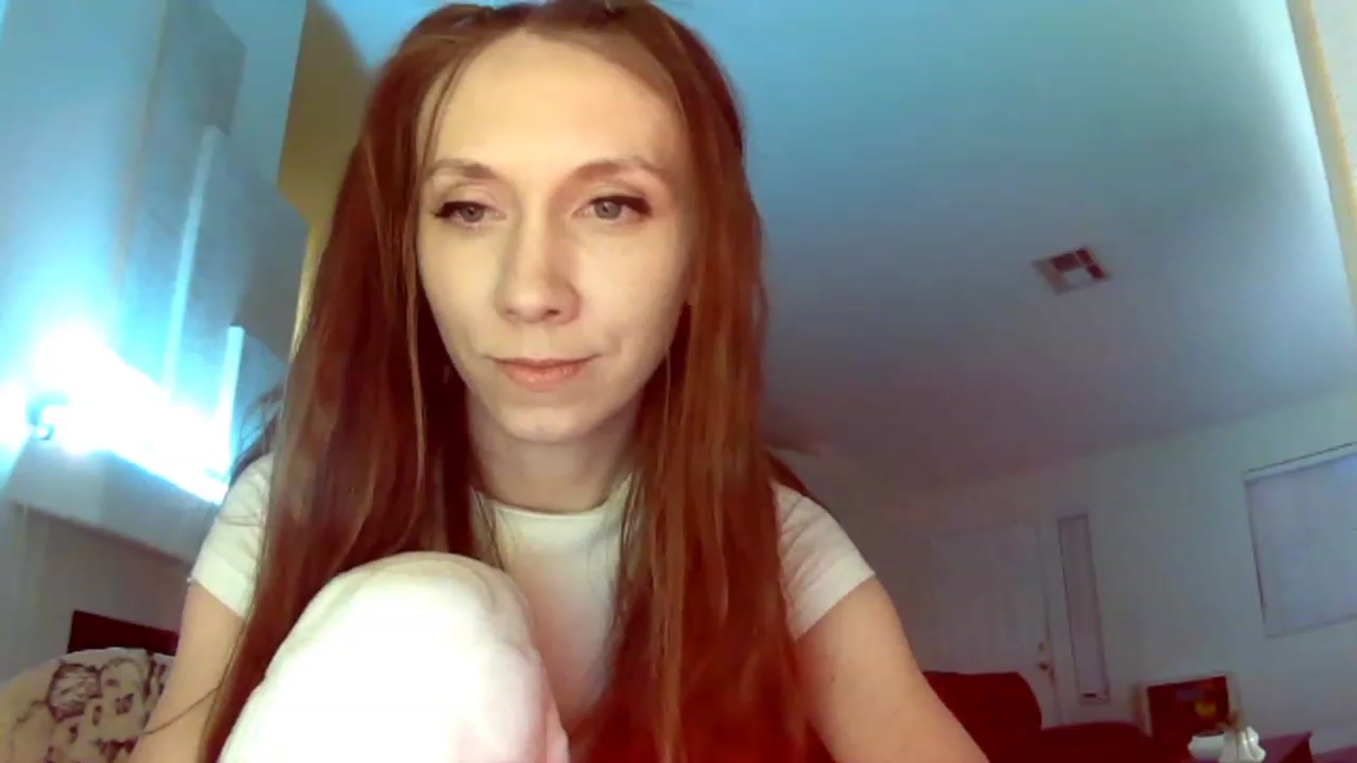 Gallery image thumbnail from HoneysRoom's myfreecams stream on, 12/19/2023, 04:26 image 20 of 20