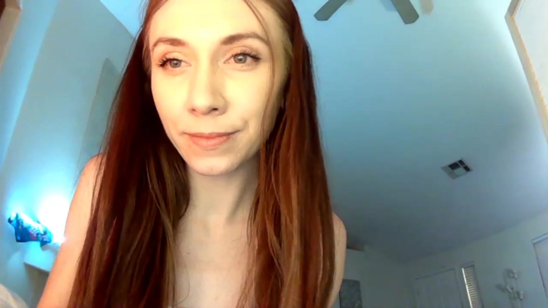 Gallery image thumbnail from HoneysRoom's myfreecams stream on, 12/21/2023, 04:45 image 17 of 20