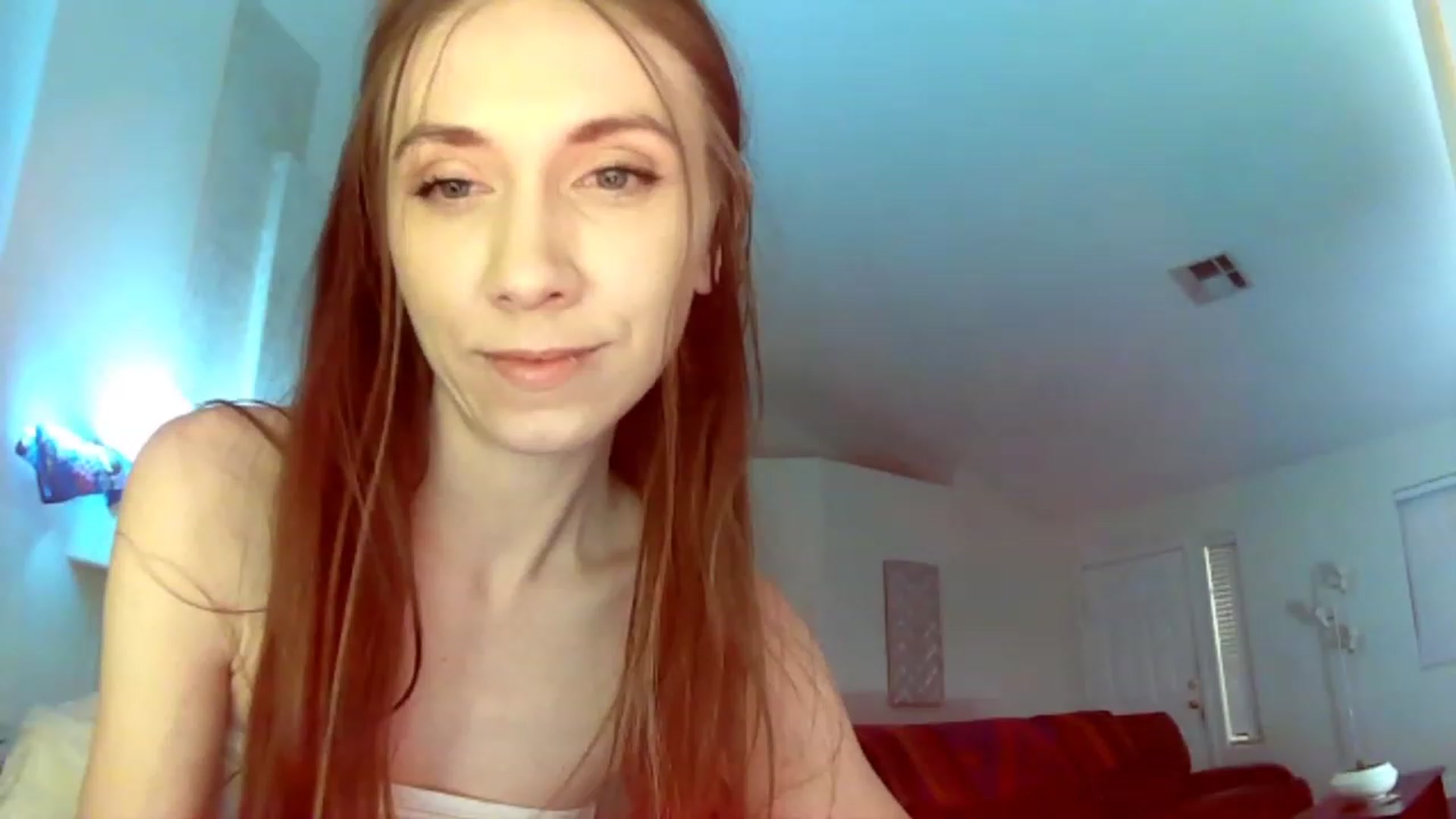 Gallery image thumbnail from HoneysRoom's myfreecams stream on, 12/21/2023, 04:45 image 6 of 20