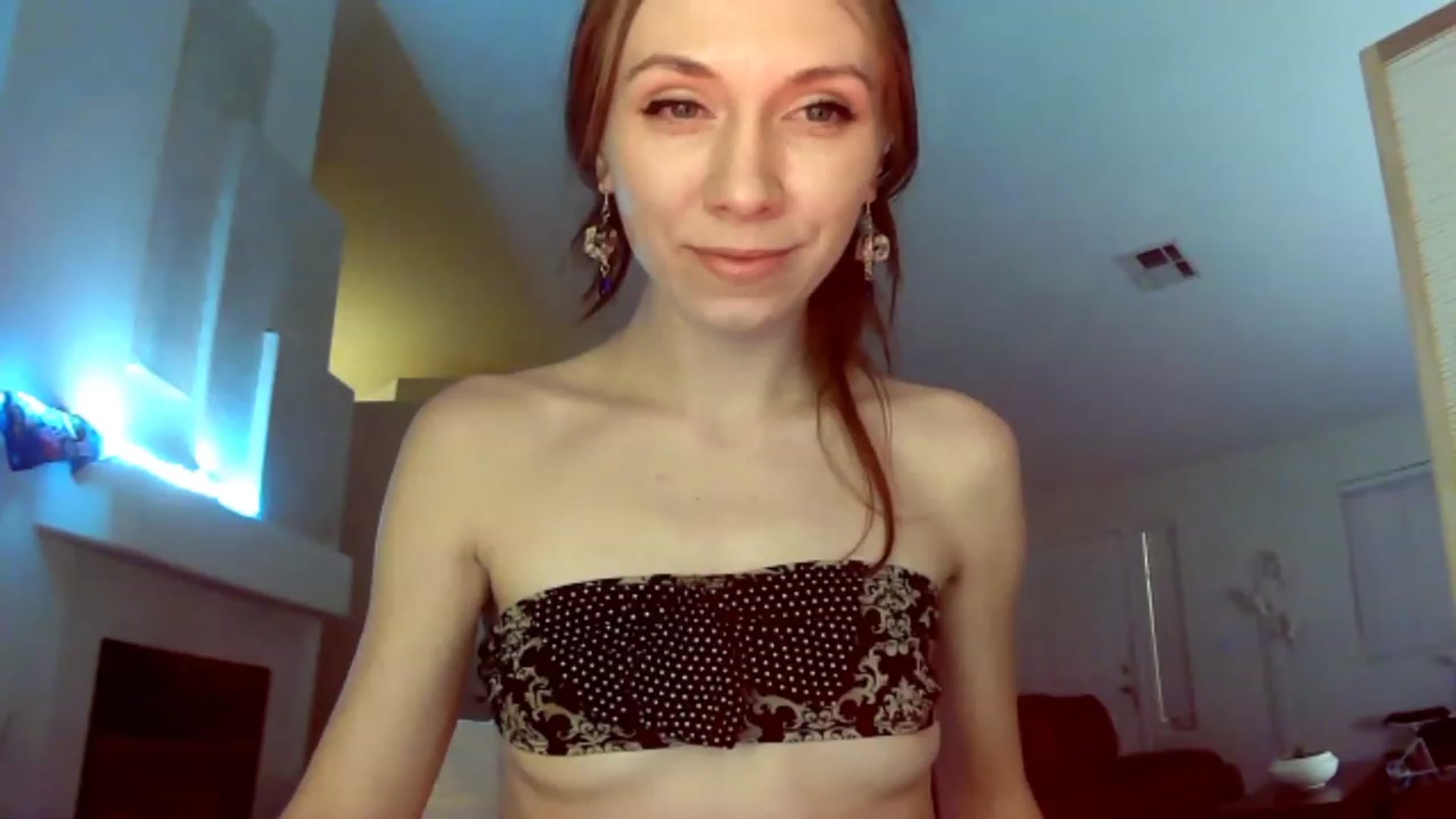 Gallery image thumbnail from HoneysRoom's myfreecams stream on, 12/22/2023, 04:10 image 5 of 20
