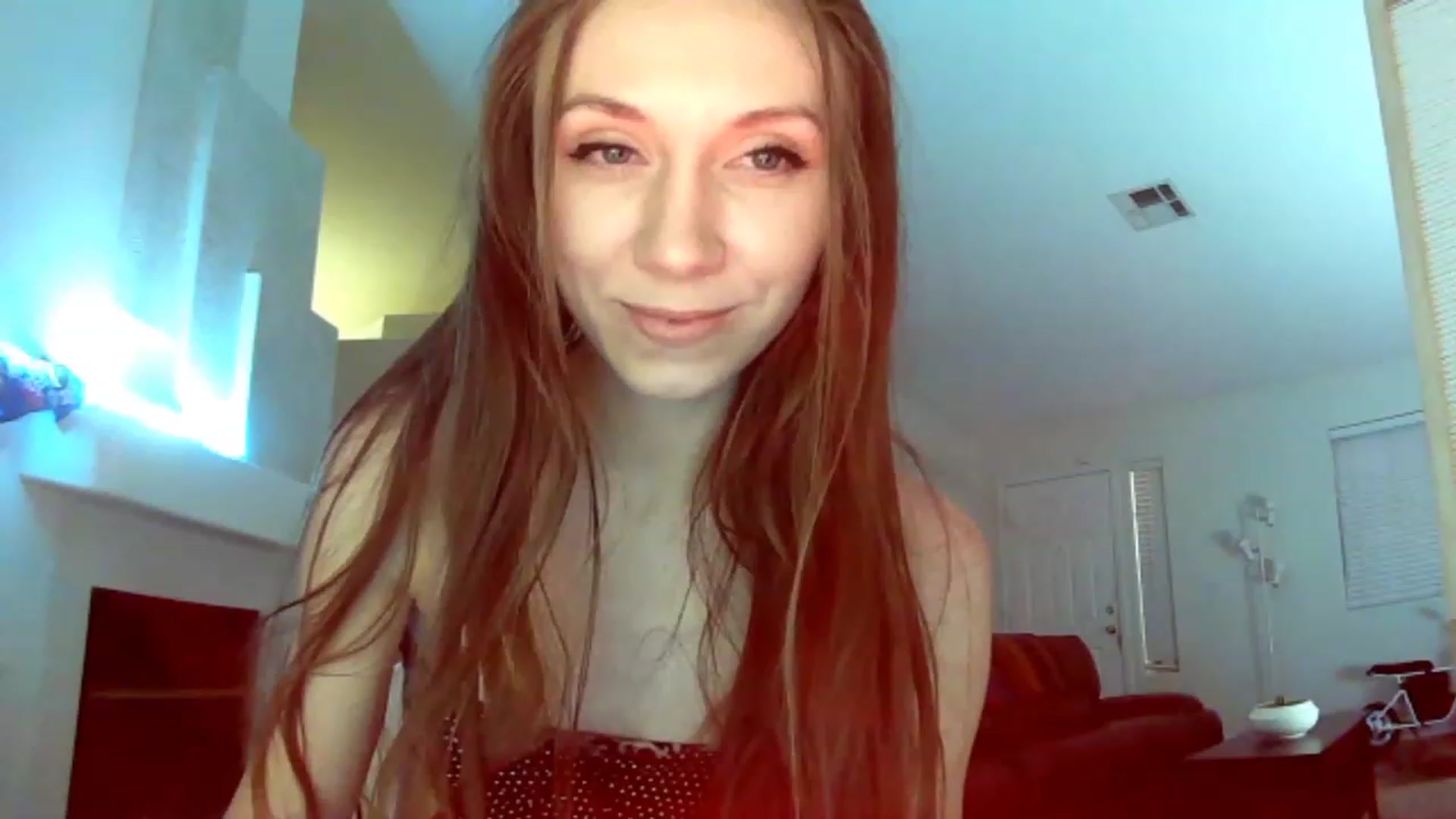 Gallery image thumbnail from HoneysRoom's myfreecams stream on, 12/22/2023, 04:10 image 18 of 20