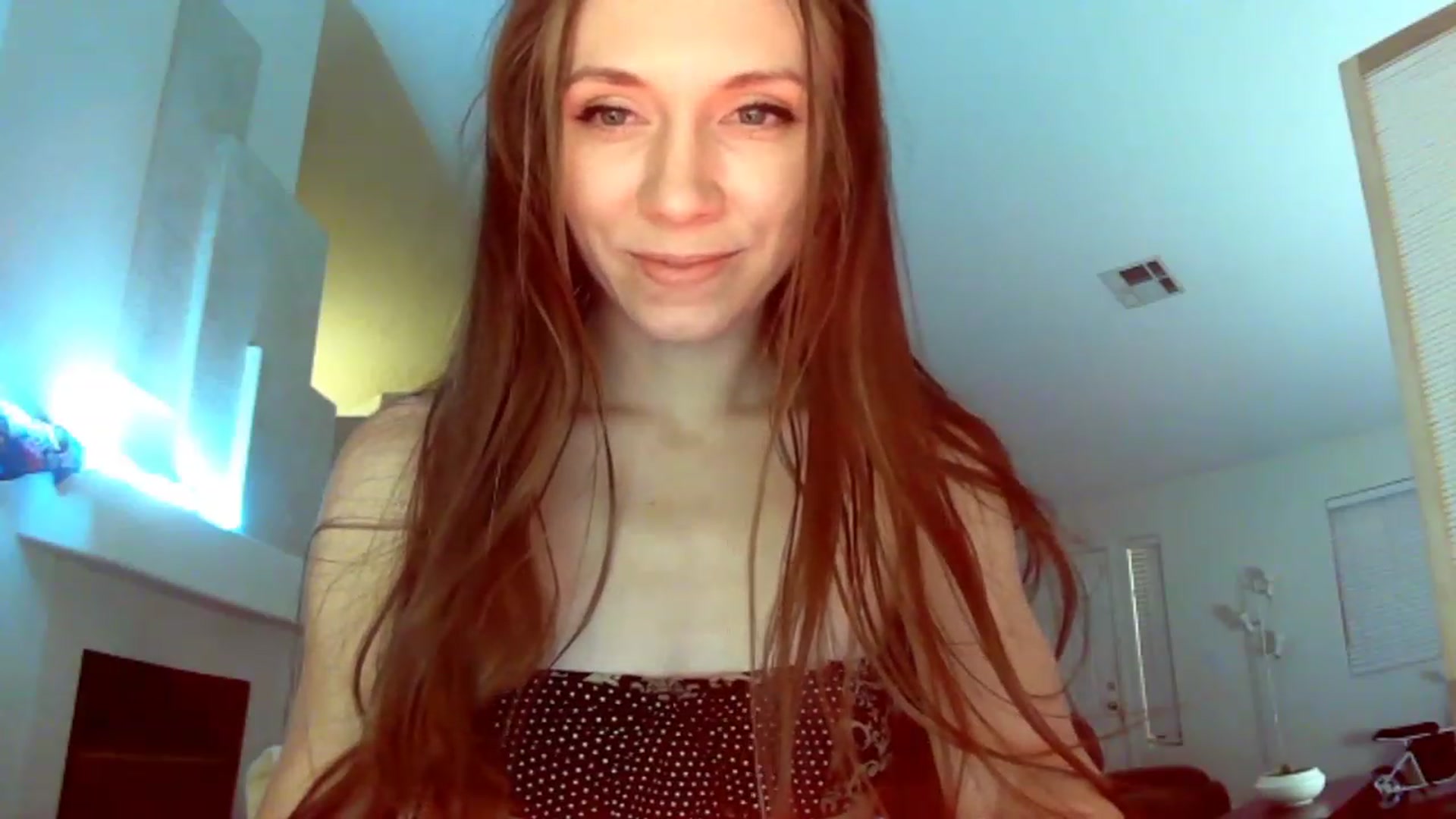 Gallery image thumbnail from HoneysRoom's myfreecams stream on, 12/22/2023, 04:10 image 20 of 20