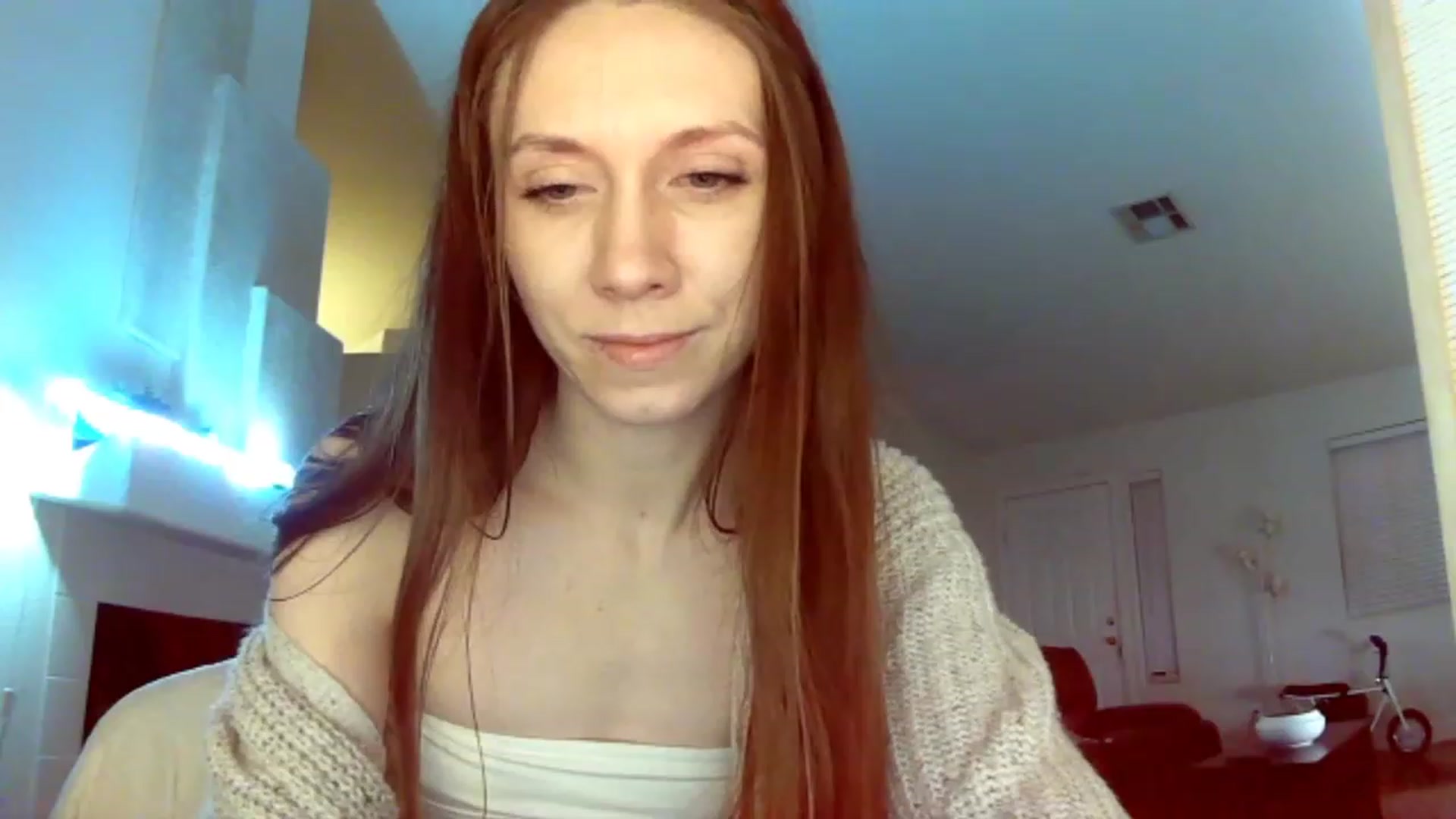 Gallery image thumbnail from HoneysRoom's myfreecams stream on, 12/26/2023, 05:35 image 16 of 20