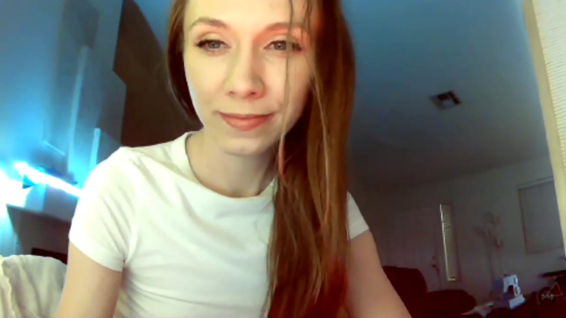 Gallery image thumbnail from HoneysRoom's myfreecams stream on, 12/30/2023, 03:41 image 17 of 20