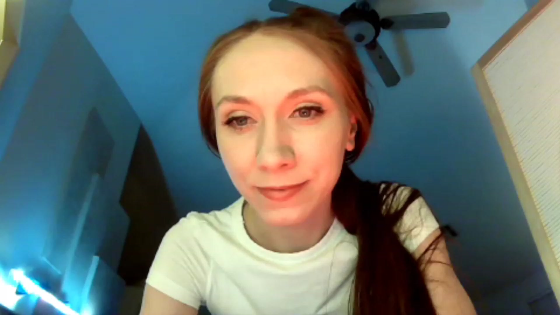Gallery image thumbnail from HoneysRoom's myfreecams stream on, 12/30/2023, 03:41 image 2 of 20