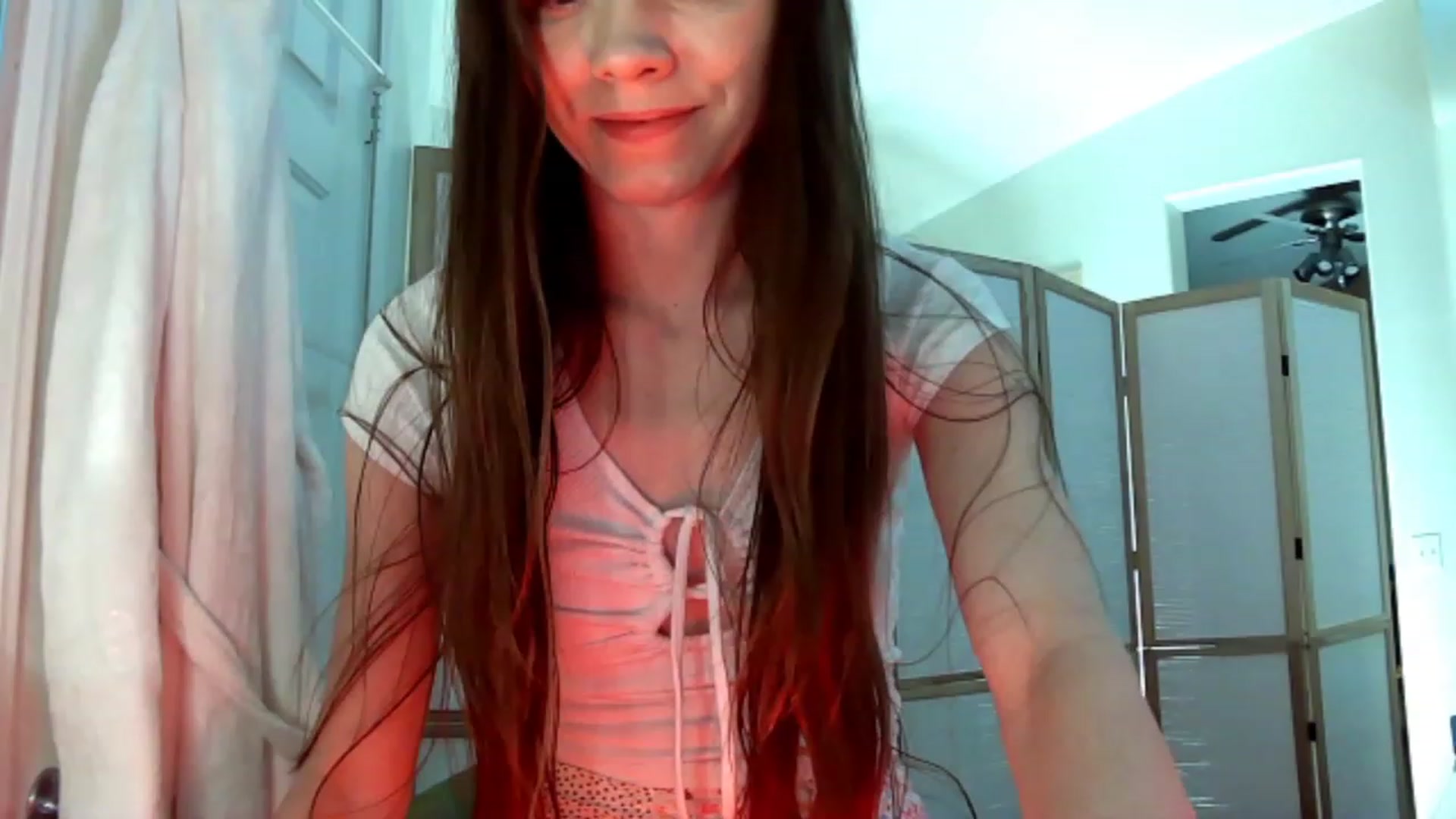 Gallery image thumbnail from HoneysRoom's myfreecams stream on, 12/31/2023, 05:40 image 13 of 20