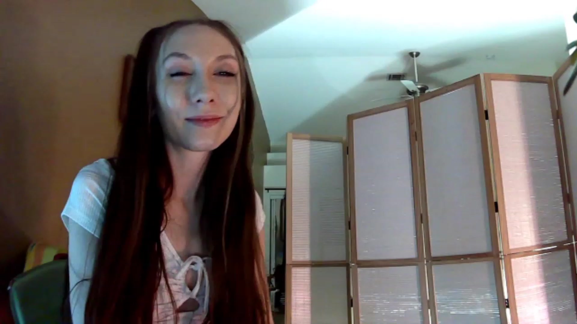 Gallery image thumbnail from HoneysRoom's myfreecams stream on, 01/07/2024, 05:00 image 18 of 20