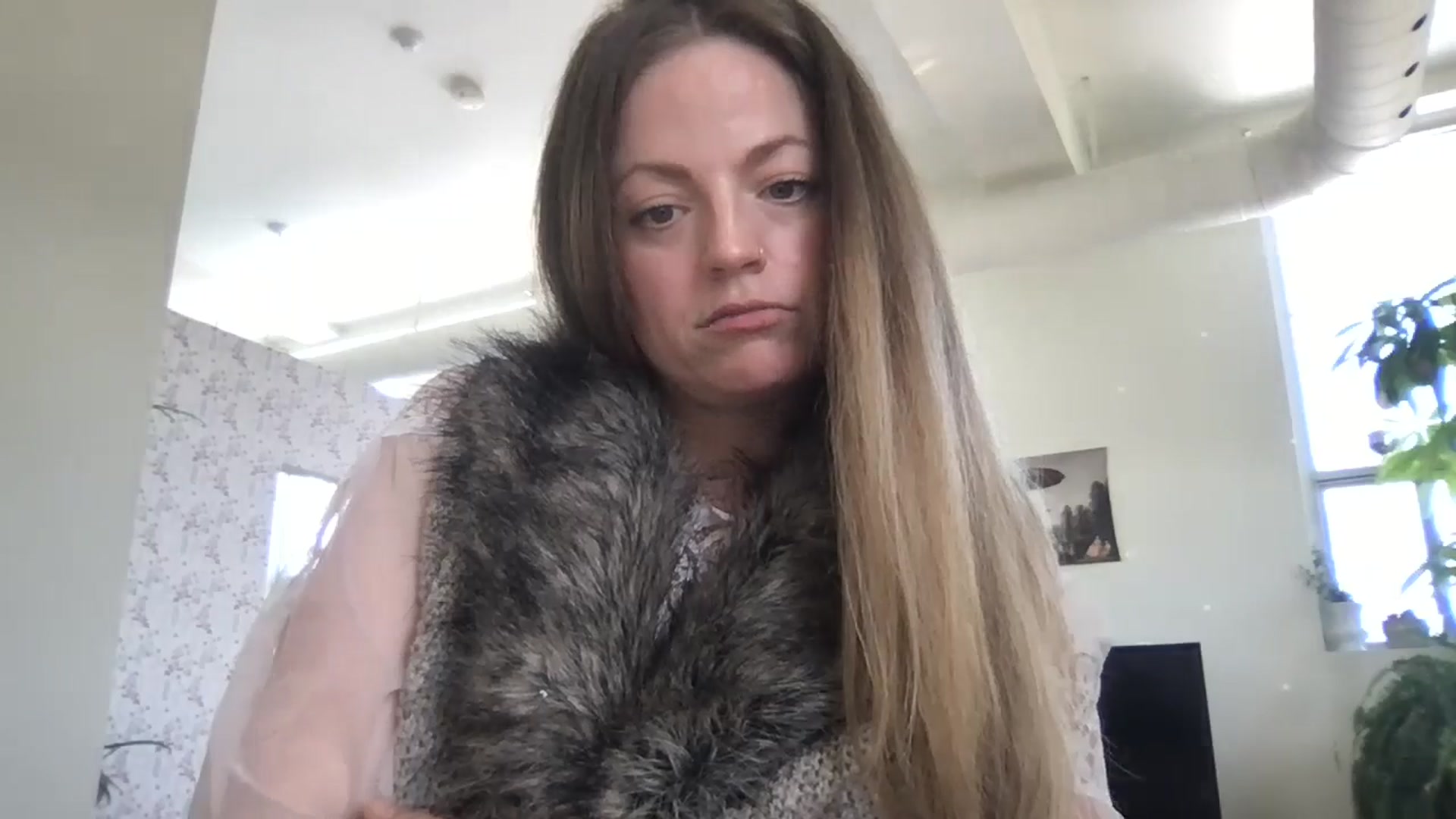 Gallery image thumbnail from Honeyshaker's myfreecams stream on, 03/08/2025, 17:02 image 5 of 20