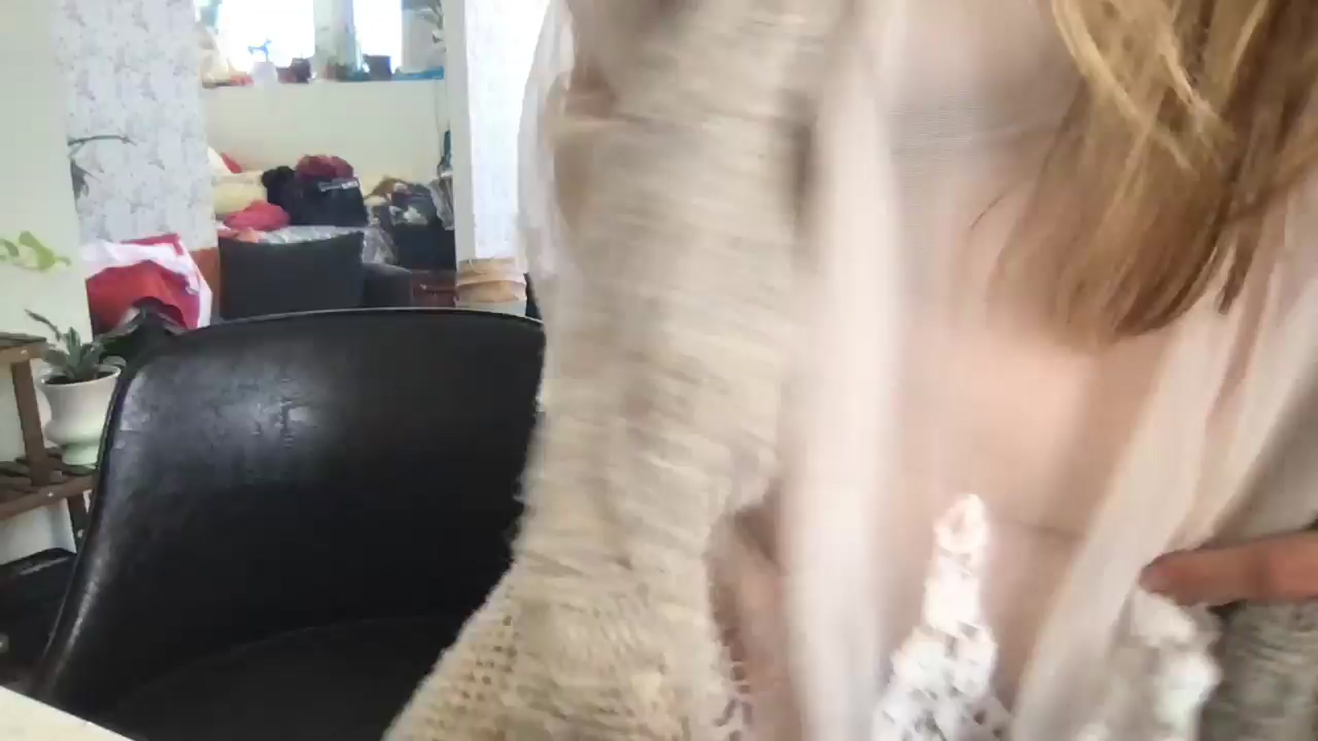 Gallery image thumbnail from Honeyshaker's myfreecams stream on, 03/08/2025, 18:09 image 15 of 20