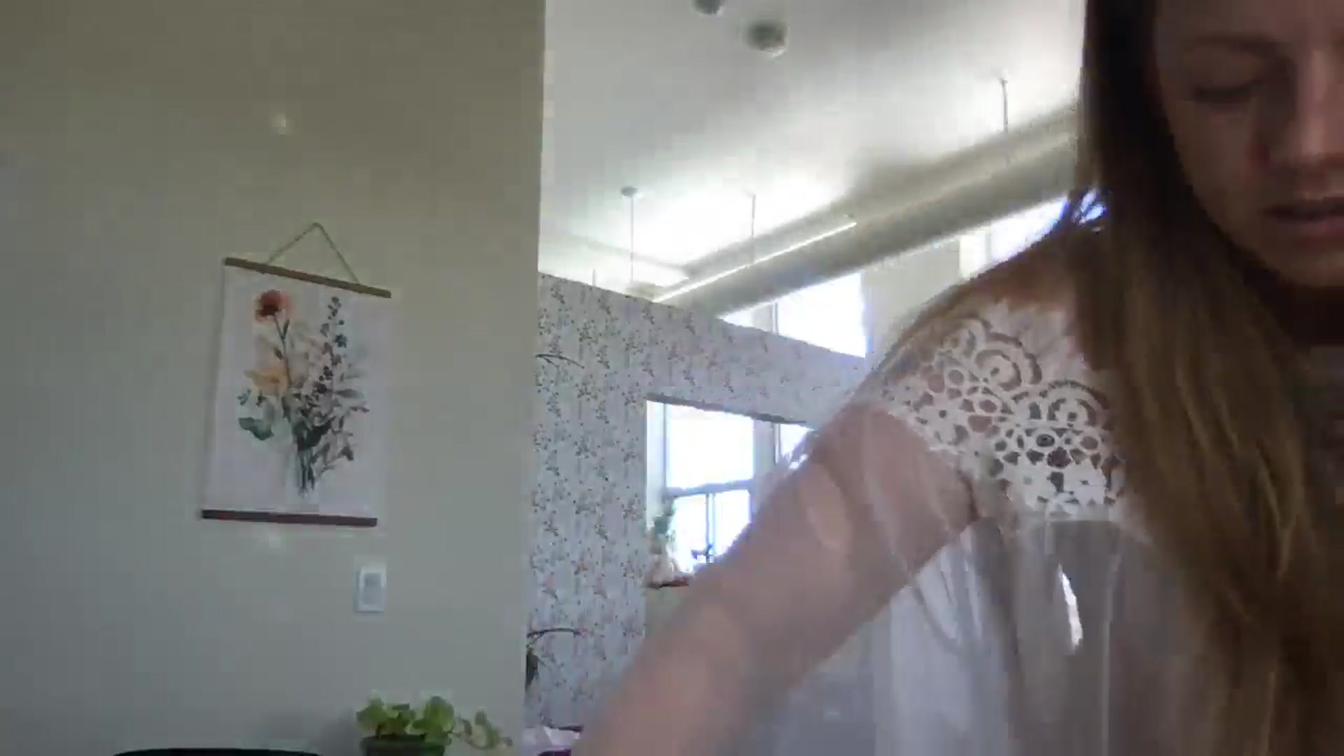 Gallery image thumbnail from Honeyshaker's myfreecams stream on, 03/08/2025, 19:55 image 3 of 20