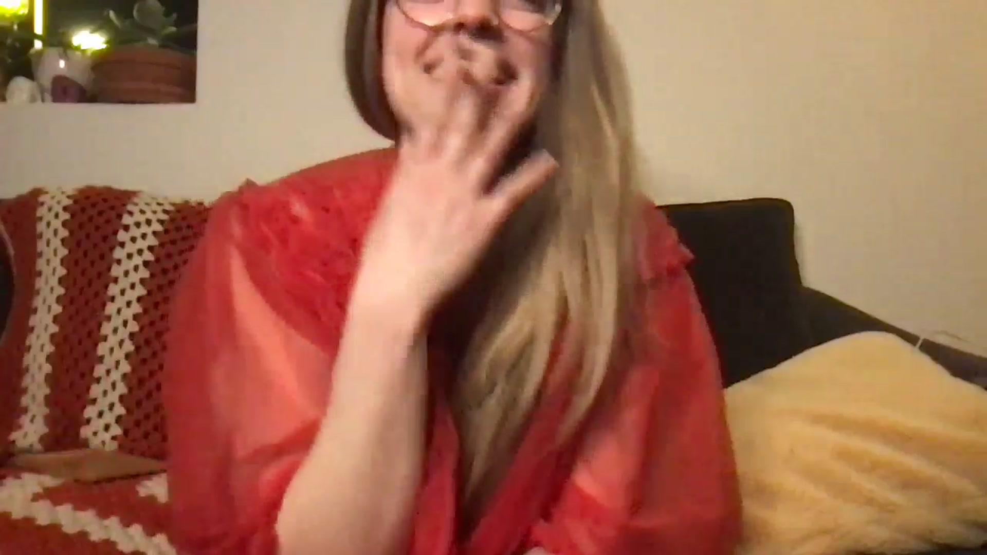 Gallery image thumbnail from Honeyshaker's myfreecams stream on, 03/09/2025, 02:08 image 4 of 20