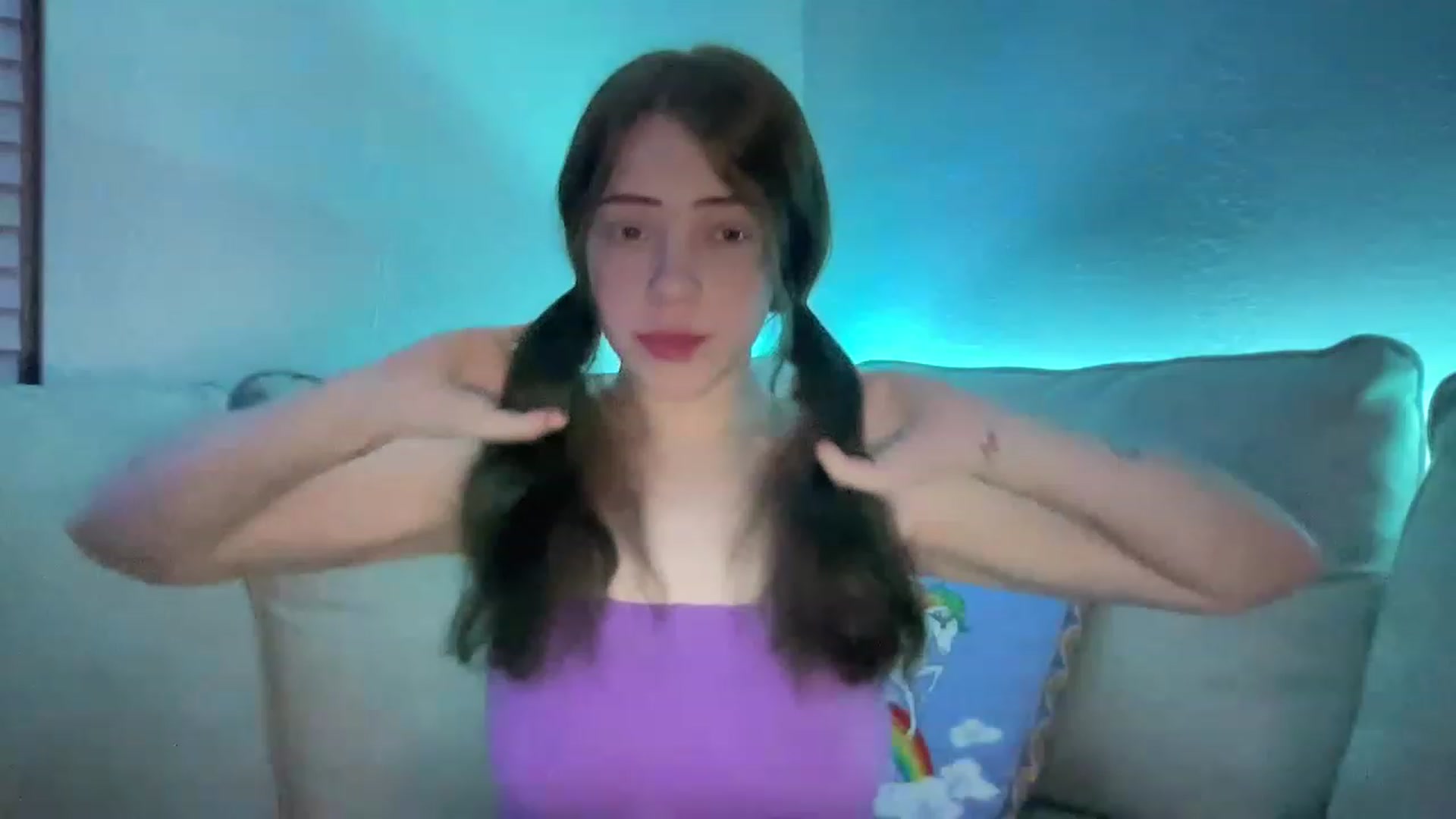 Gallery image thumbnail from Honeysweet115's myfreecams stream on, 12/29/2022, 10:49 image 1 of 20