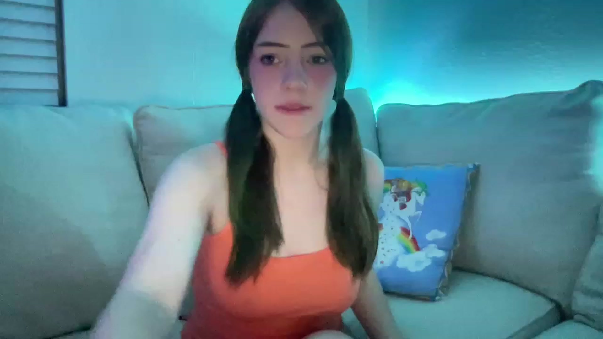 Gallery image thumbnail from Honeysweet115's myfreecams stream on, 01/02/2023, 11:19 image 2 of 20