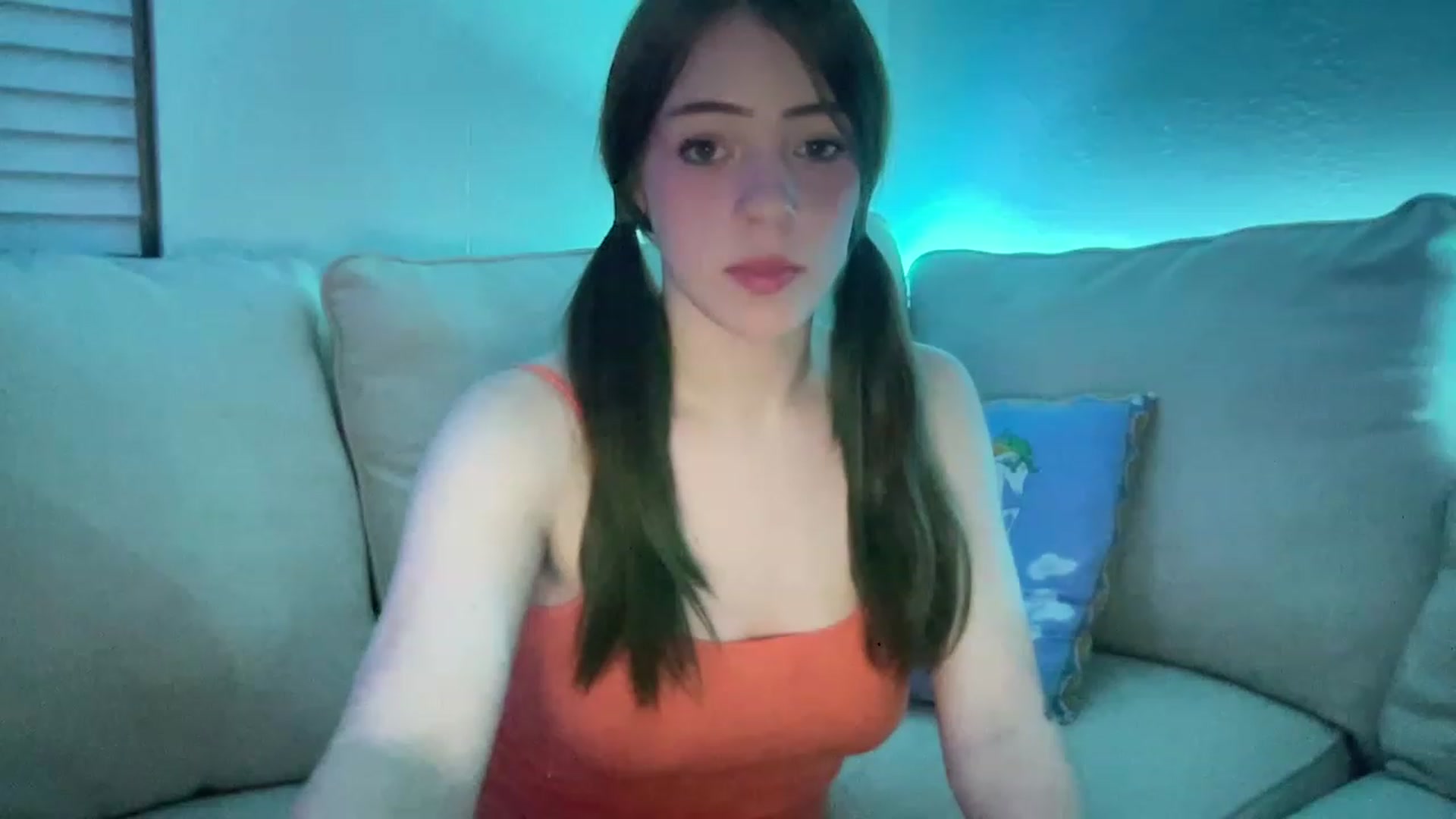 Gallery image thumbnail from Honeysweet115's myfreecams stream on, 01/02/2023, 11:19 image 3 of 20