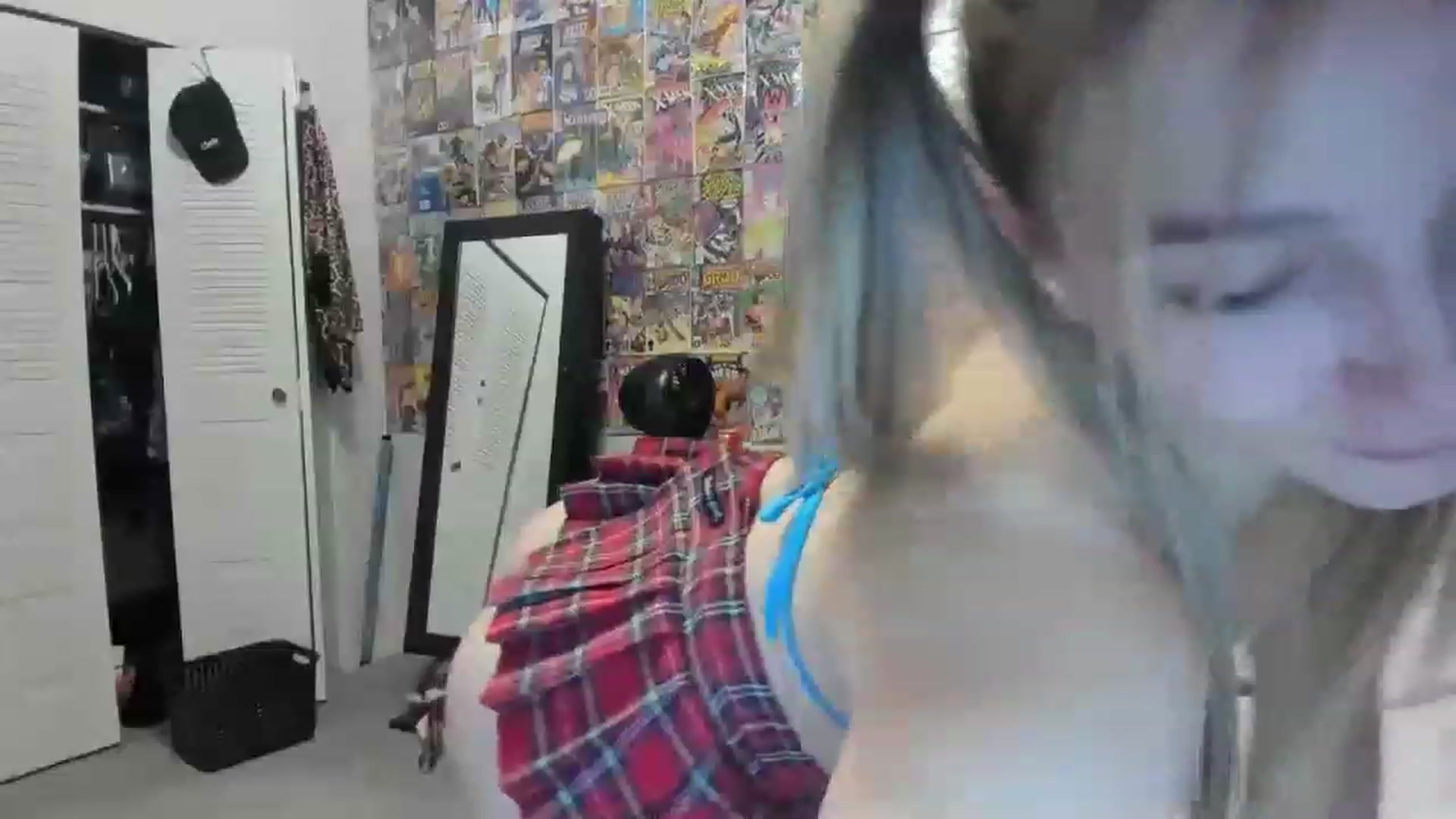 Gallery image thumbnail from Horizon_Blue's myfreecams stream on, 04/26/2023, 04:24 image 7 of 20