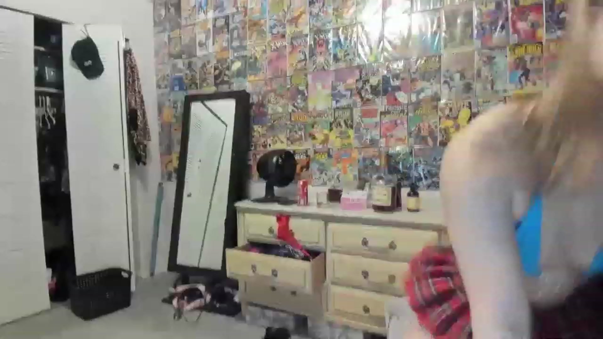 Gallery image thumbnail from Horizon_Blue's myfreecams stream on, 04/26/2023, 04:24 image 6 of 20