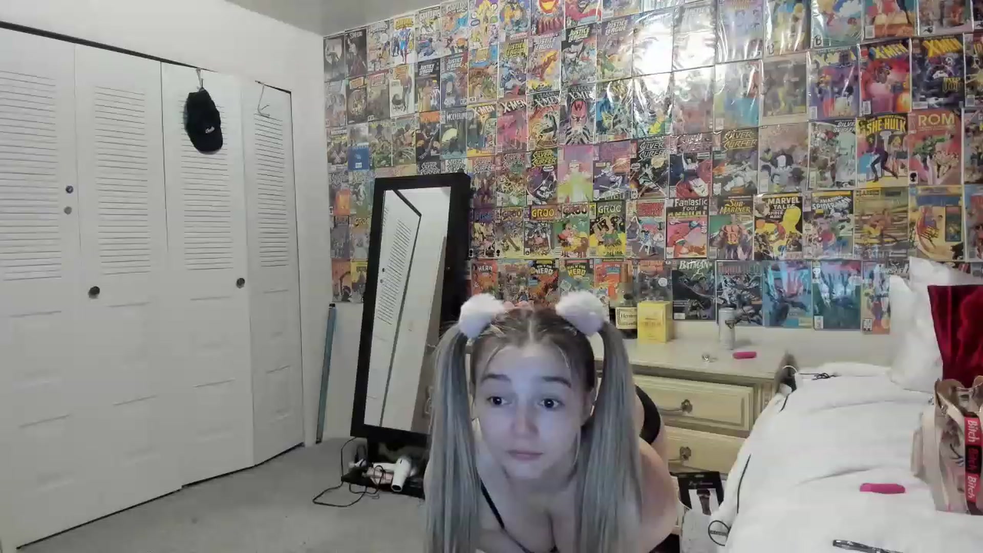 Gallery image thumbnail from Horizon_Blue's myfreecams stream on, 04/27/2023, 09:10 image 2 of 20