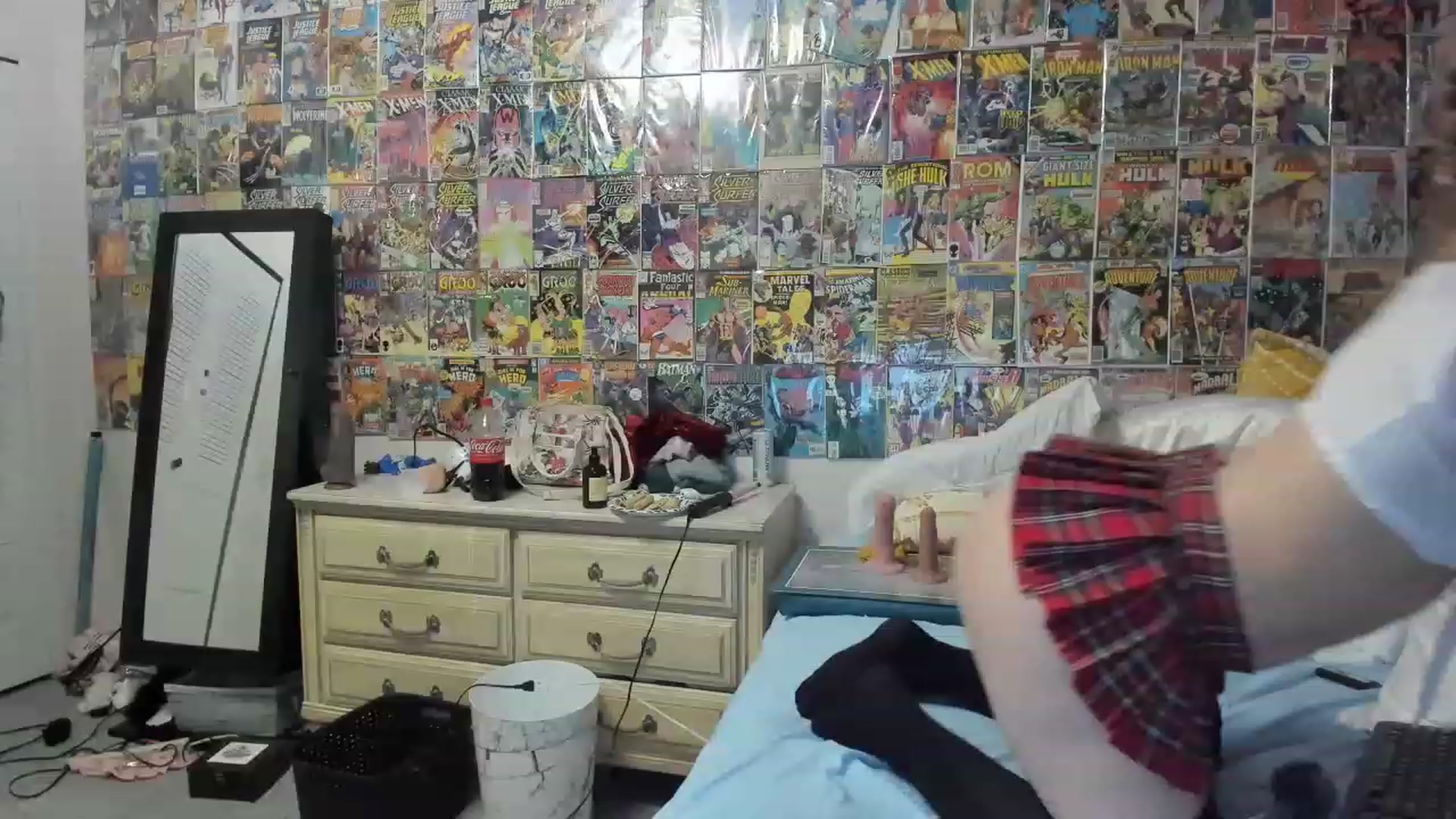 Gallery image thumbnail from Horizon_Blue's myfreecams stream on, 05/01/2023, 08:05 image 17 of 20
