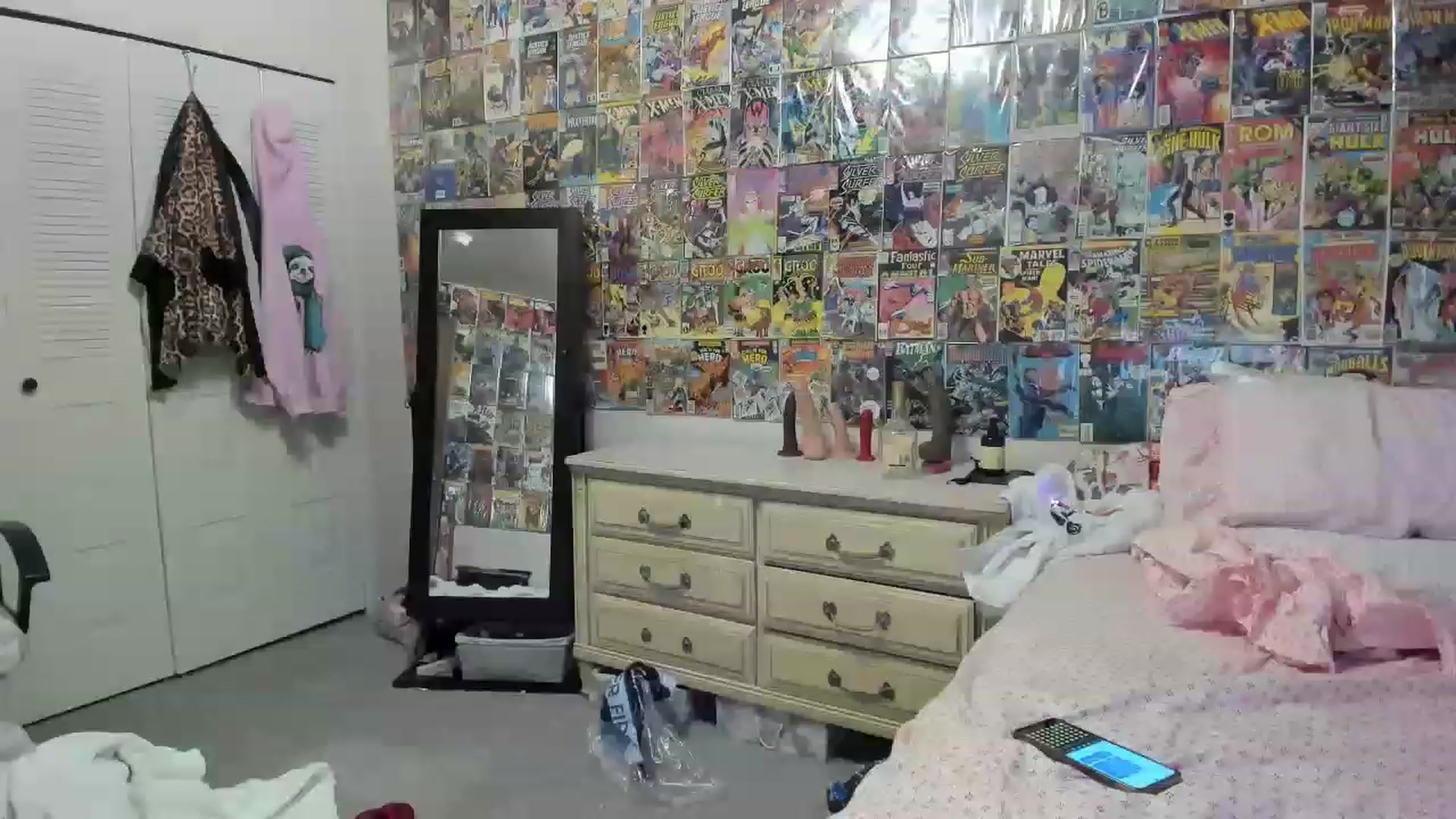 Gallery image thumbnail from Horizon_Blue's myfreecams stream on, 05/10/2023, 15:47 image 10 of 20