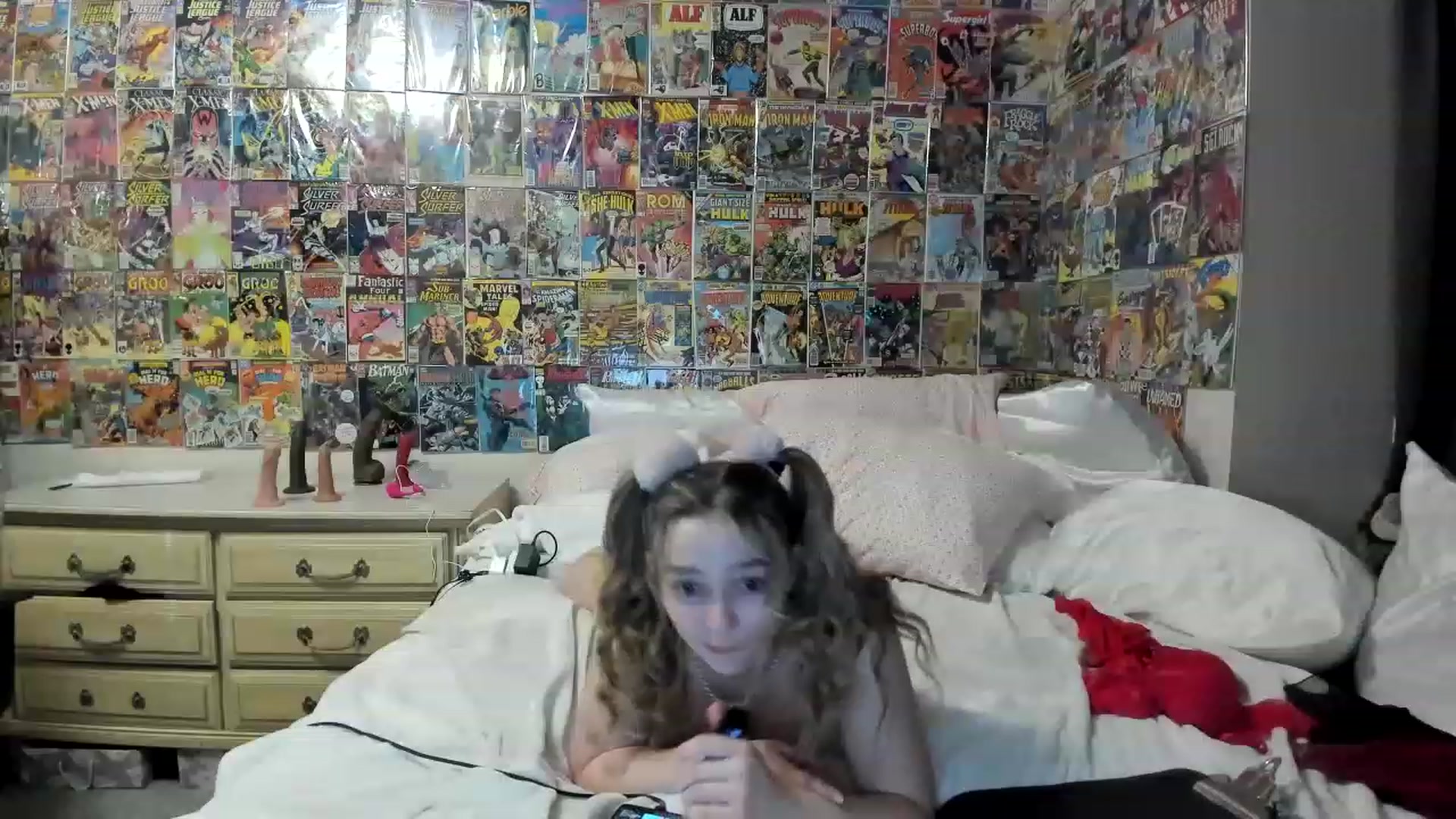 Gallery image thumbnail from Horizon_Blue's myfreecams stream on, 05/11/2023, 10:26 image 10 of 20