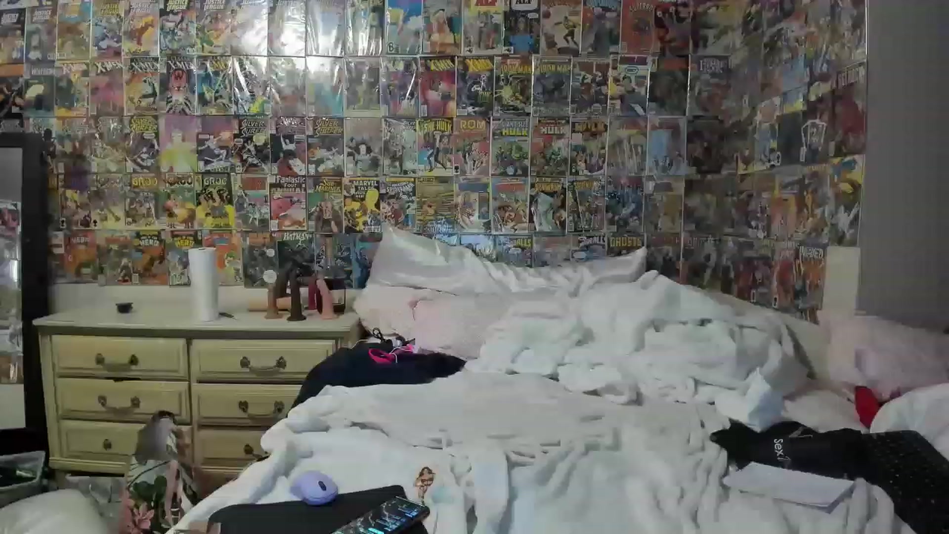 Gallery image thumbnail from Horizon_Blue's myfreecams stream on, 05/12/2023, 23:39 image 18 of 20
