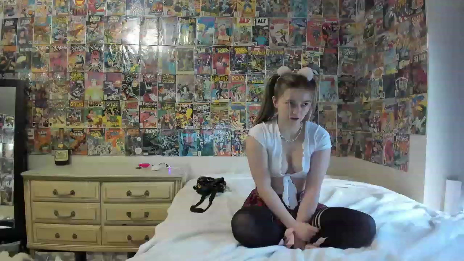 Gallery image thumbnail from Horizon_Blue's myfreecams stream on, 05/14/2023, 13:52 image 10 of 20