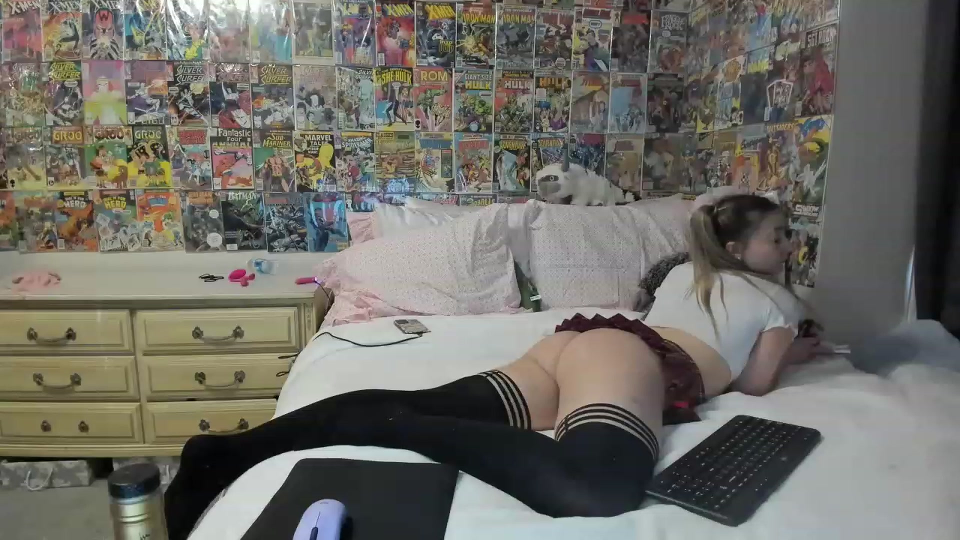 Gallery image thumbnail from Horizon_Blue's myfreecams stream on, 05/14/2023, 13:52 image 19 of 20