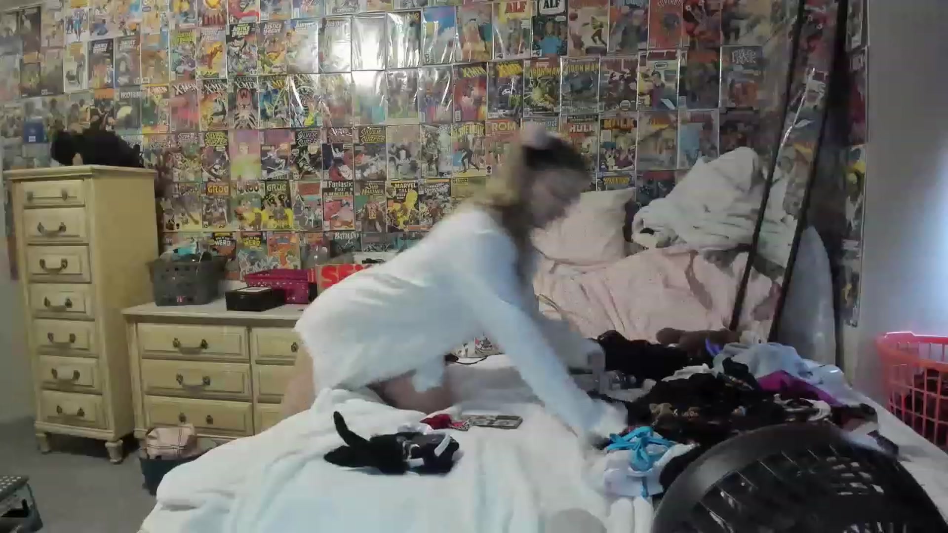 Gallery image thumbnail from Horizon_Blue's myfreecams stream on, 05/16/2023, 14:20 image 2 of 20